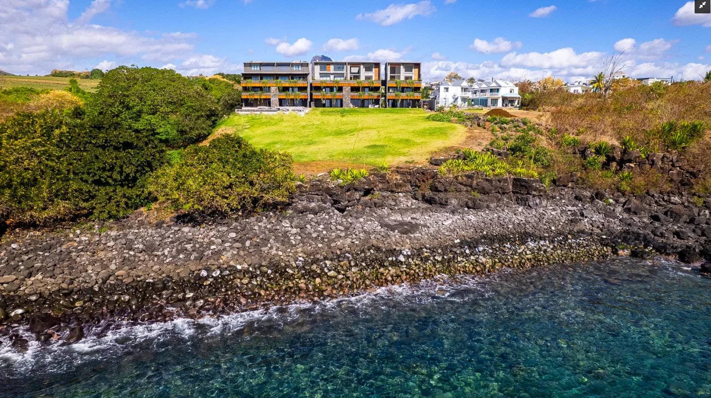 Flic en Flac  - Penthouse 2 Bedrooms - picture 1