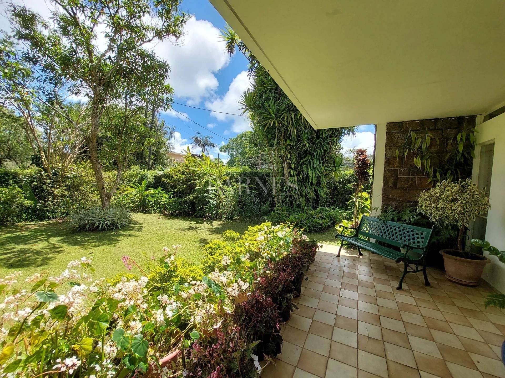 Curepipe  - House 5 Bedrooms - picture 14