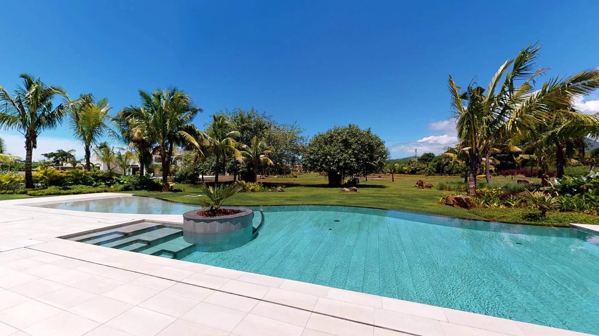 Beau Champ  - Villa 6 Pi&egrave;ces 5 Chambres - picture 12