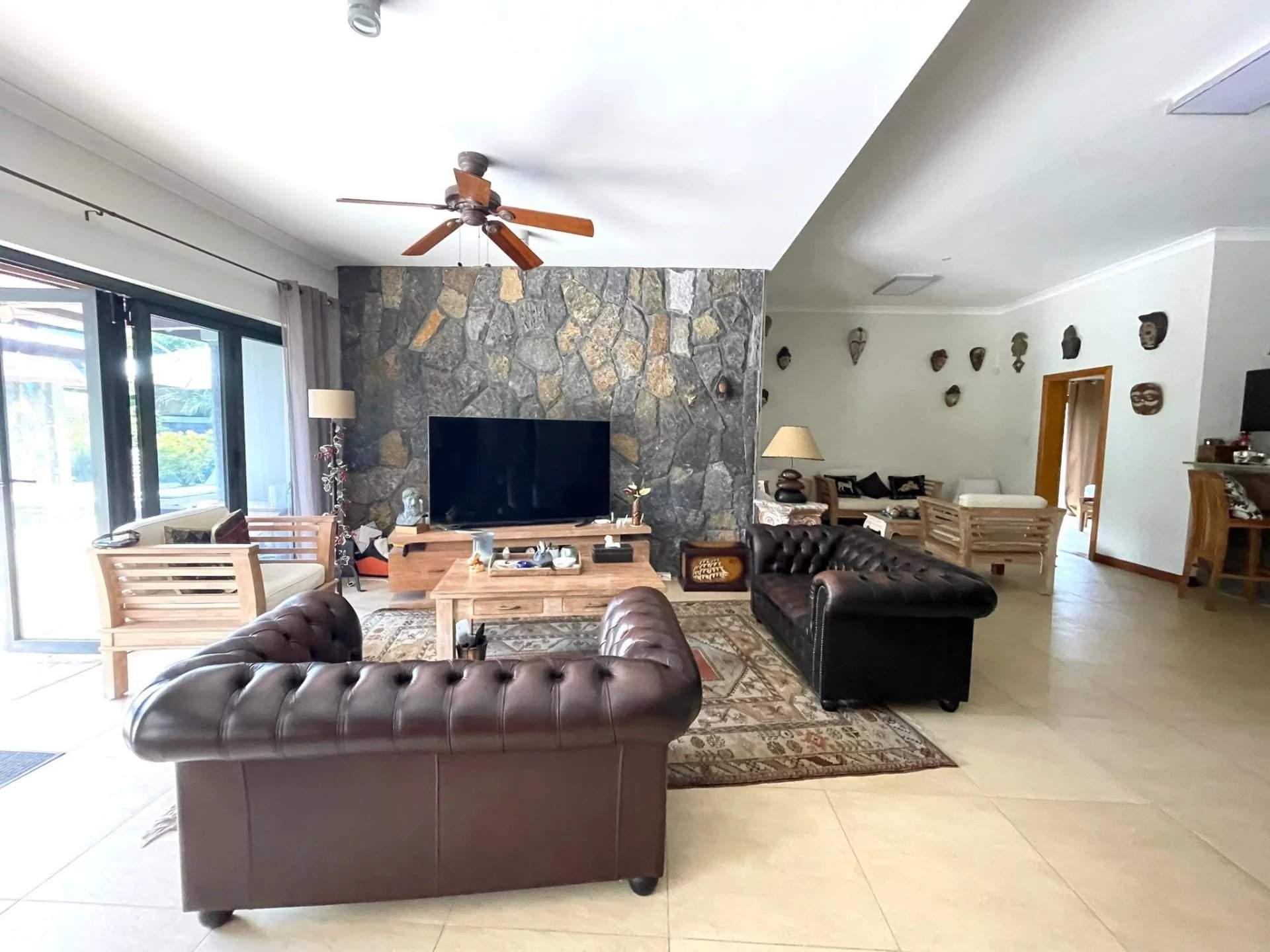 Rivière Noire  - Villa 9 Pi&egrave;ces 4 Chambres - picture 4