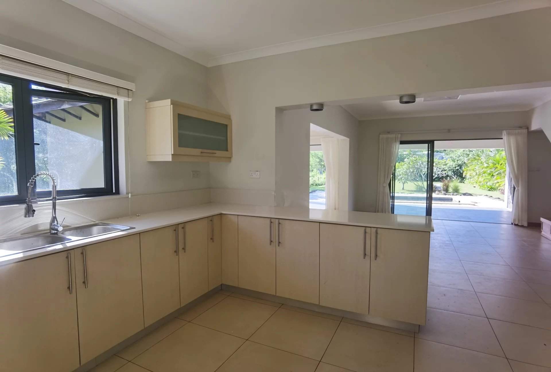 Rivière Noire  - Villa 4 Bedrooms - picture 9