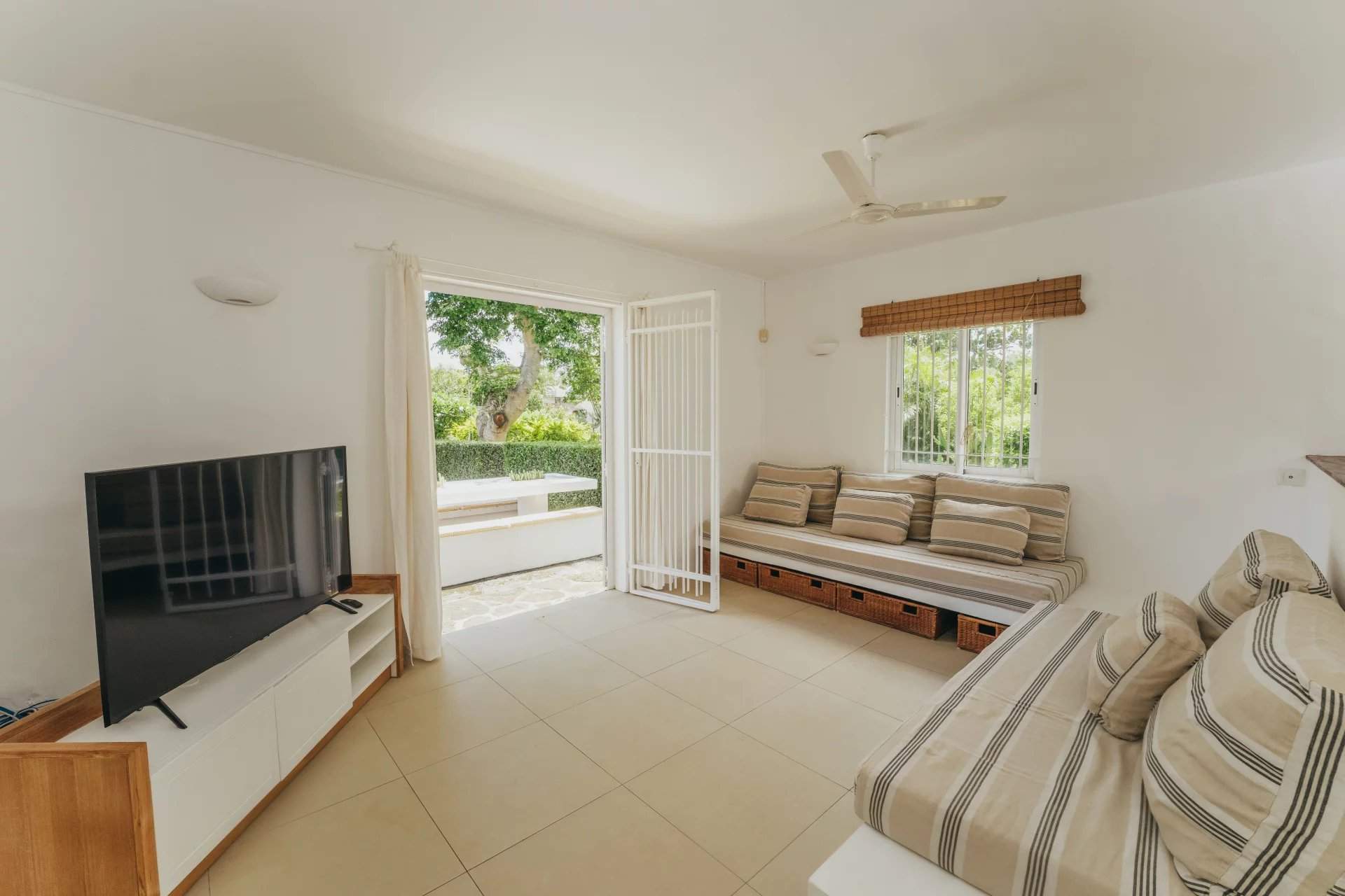 Petit Raffray  - Propriété 6 Pi&egrave;ces 4 Chambres - picture 9