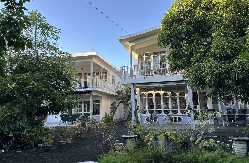 Roches Noires  - Property 7 Bedrooms - picture 3