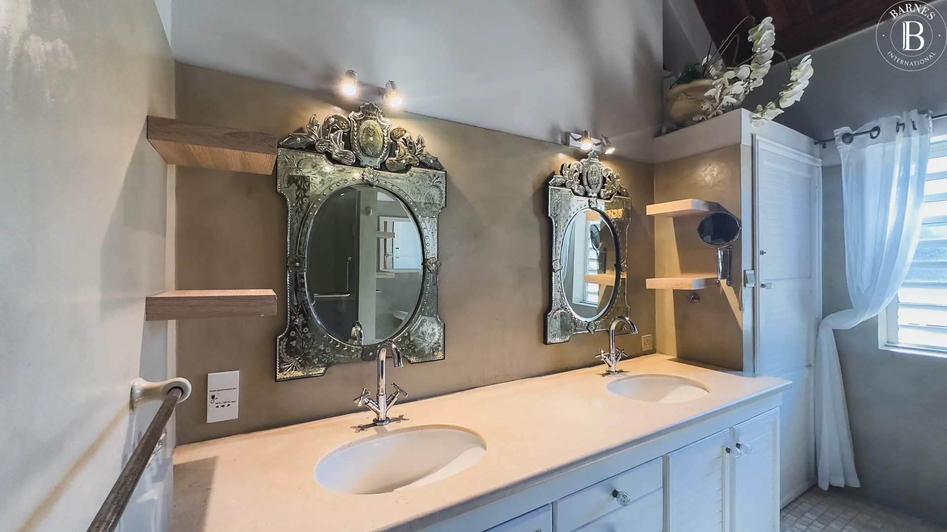 Grand Baie  - Villa 6 Pi&egrave;ces 5 Chambres - picture 19