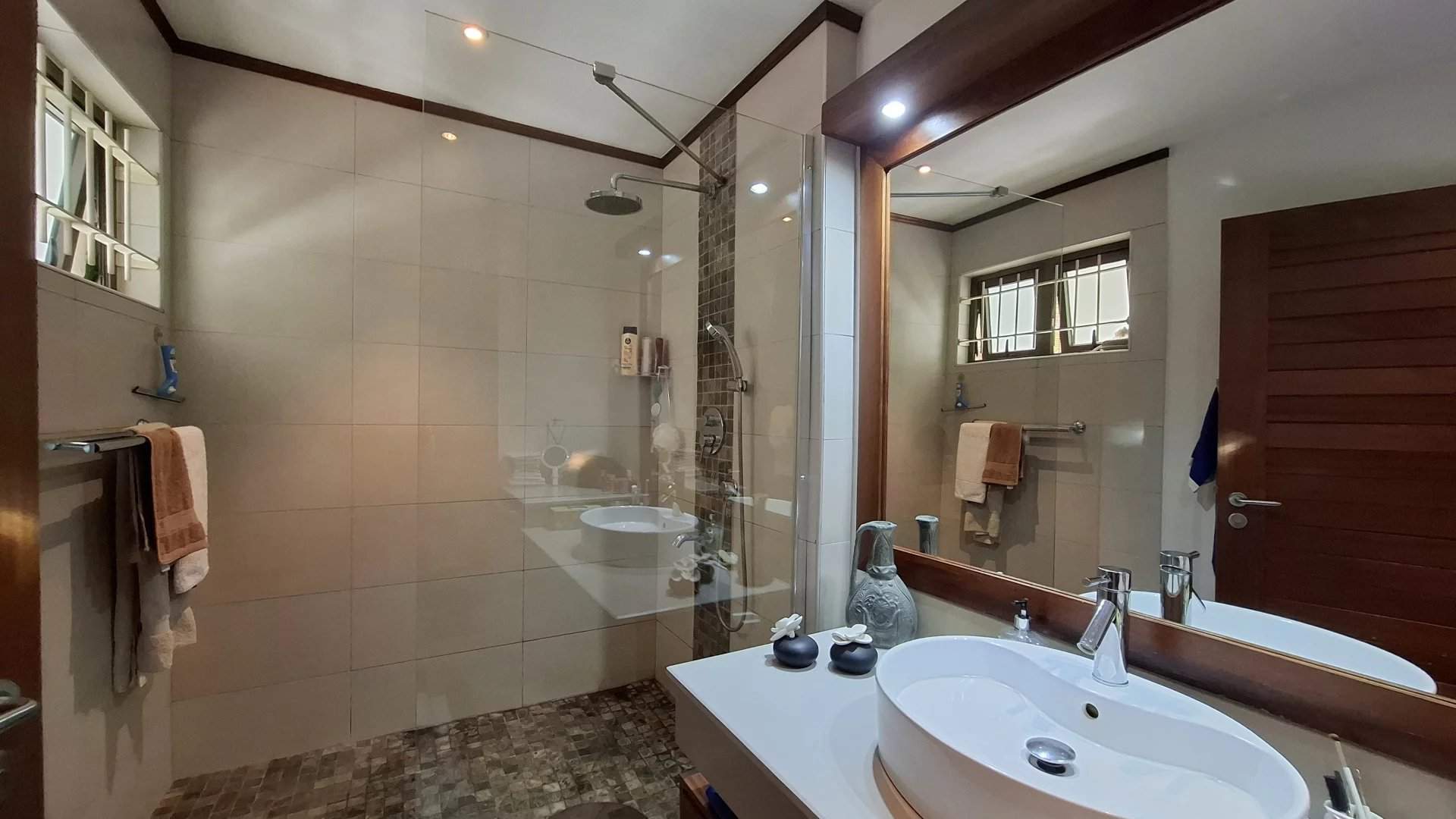 Rivière Noire  - Appartement 3 Pi&egrave;ces 2 Chambres - picture 7