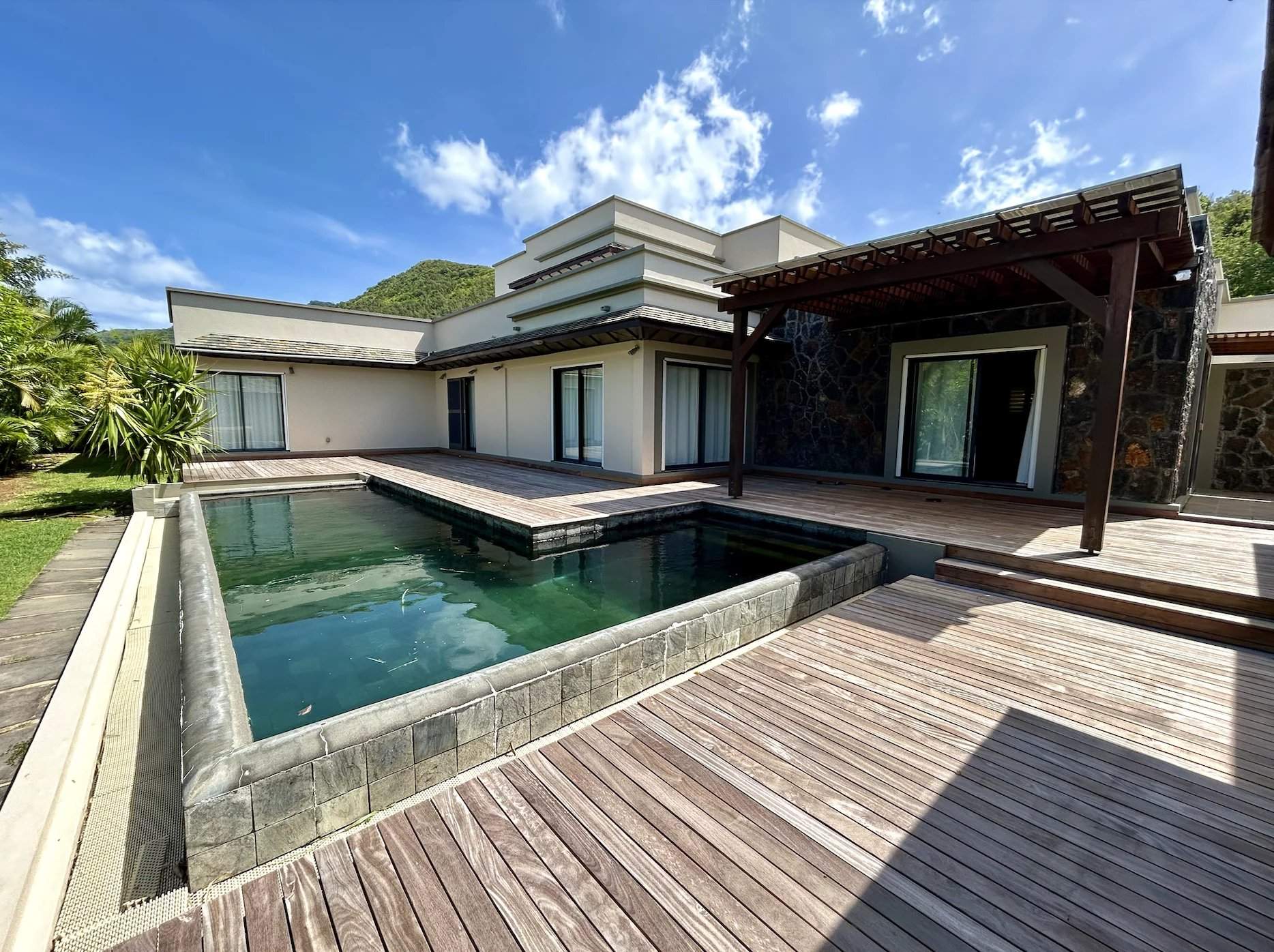 Rivière Noire  - Villa 6 Bedrooms - picture 2