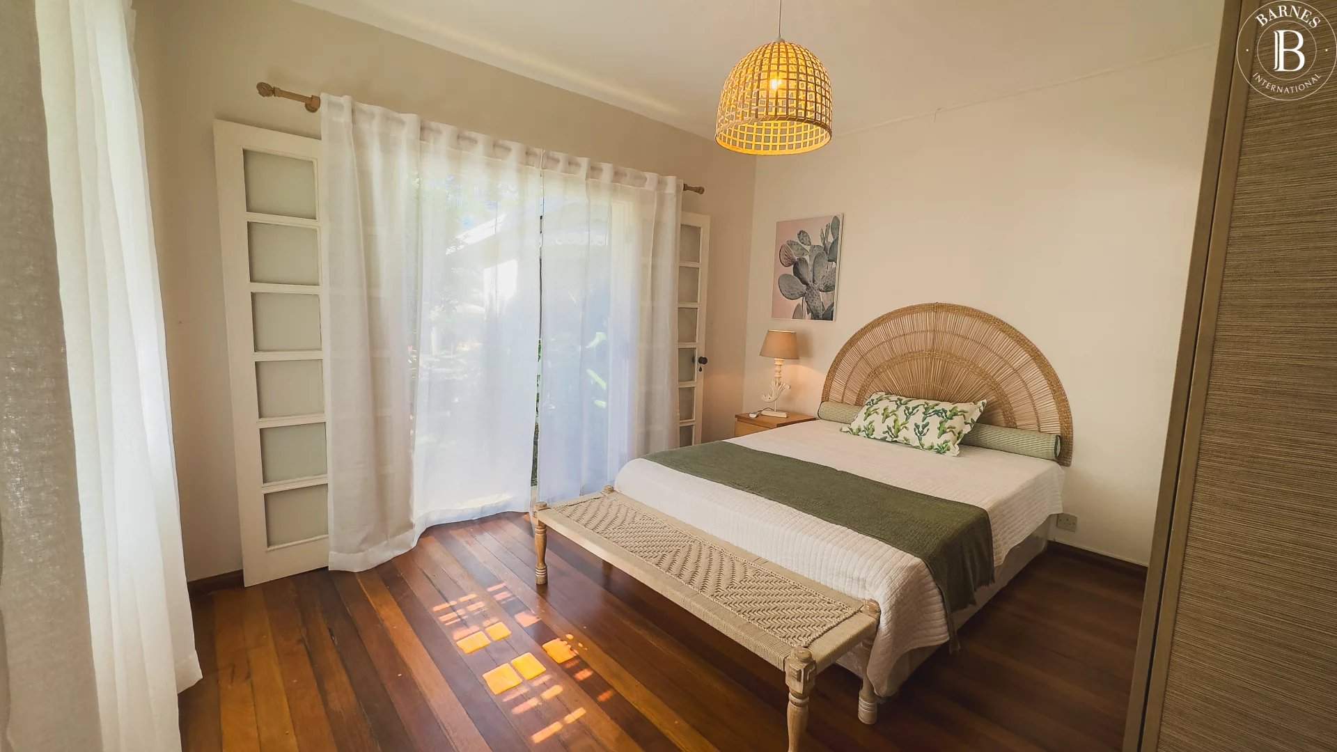 Grand Baie  - Villa 6 Pi&egrave;ces 5 Chambres - picture 15