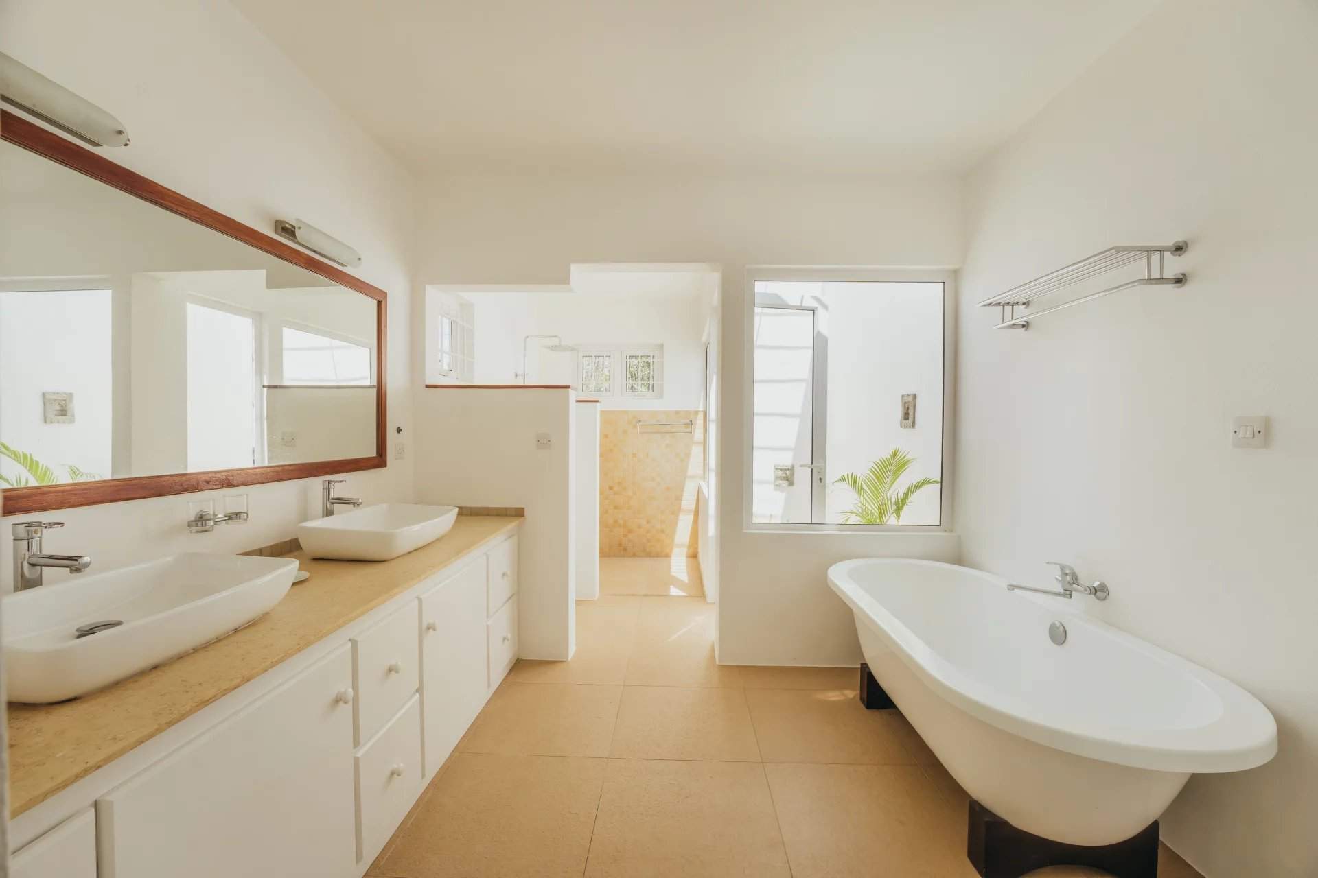 Petit Raffray  - Propriété 6 Pi&egrave;ces 4 Chambres - picture 13