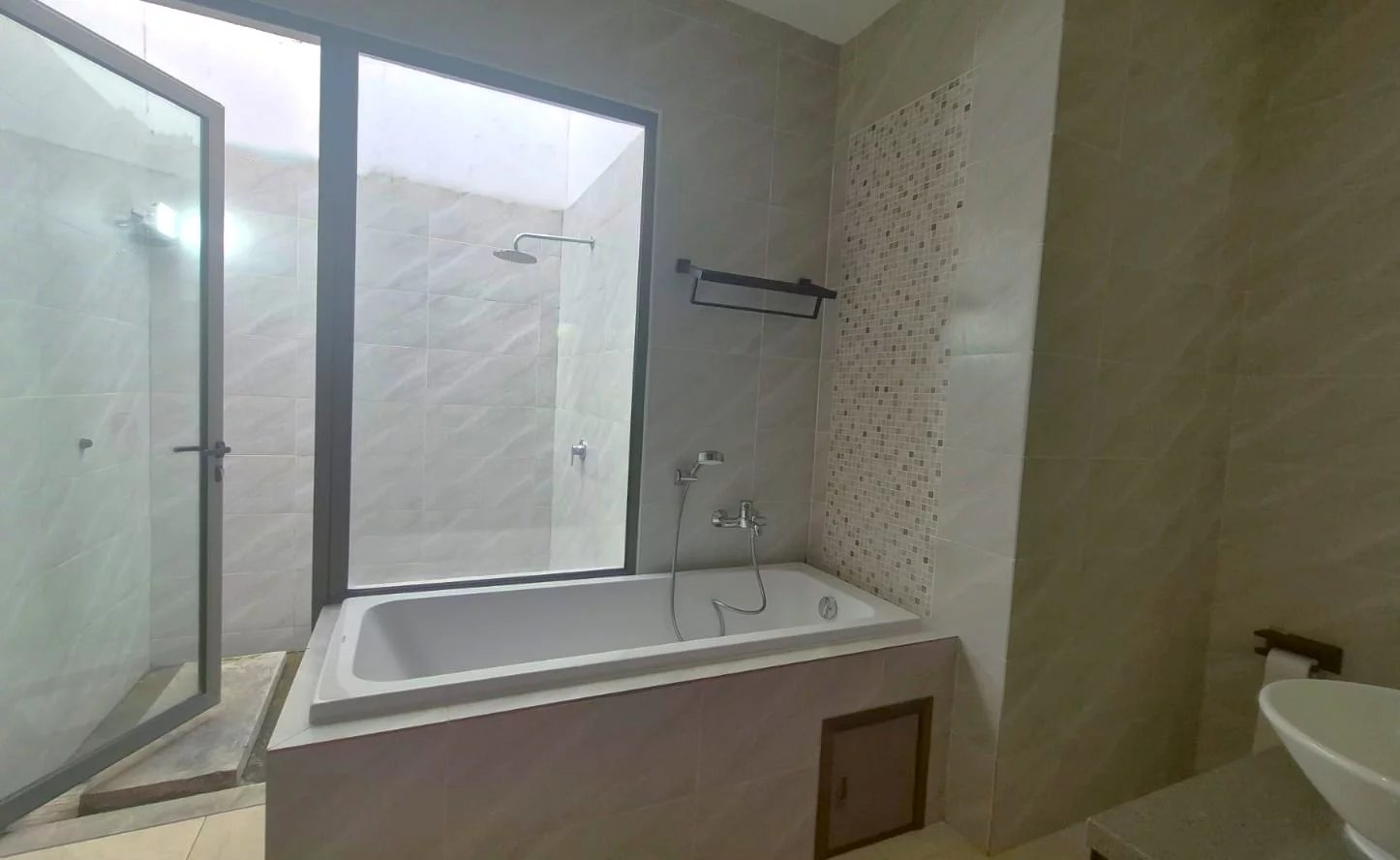 Grand Baie  - Villa 5 Pi&egrave;ces 3 Chambres - picture 11