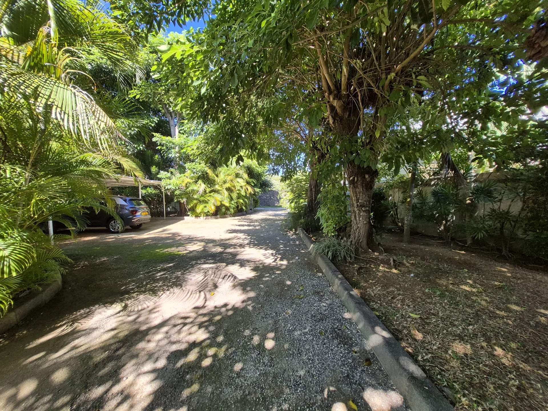 Grand Baie  - Maison 4 Pi&egrave;ces 3 Chambres - picture 18