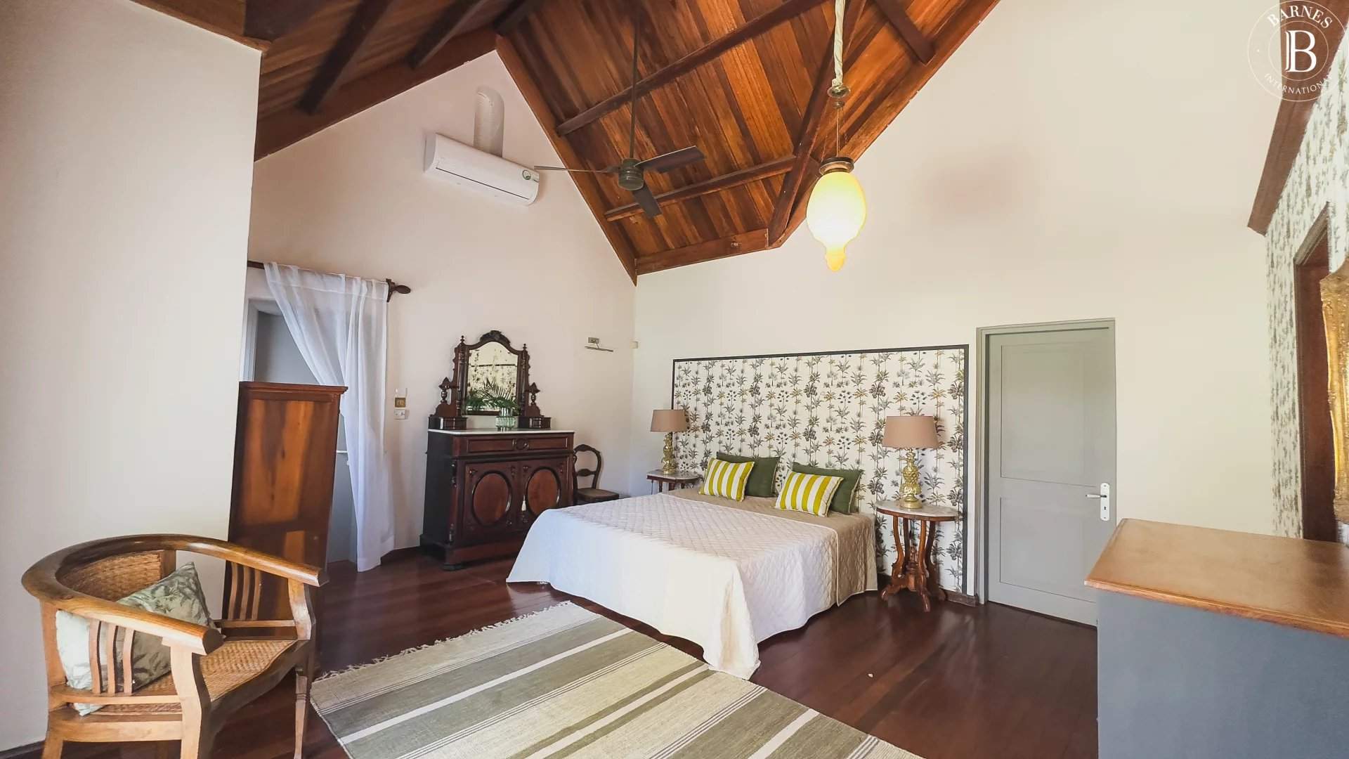 Grand Baie  - Villa 6 Pi&egrave;ces 5 Chambres - picture 18