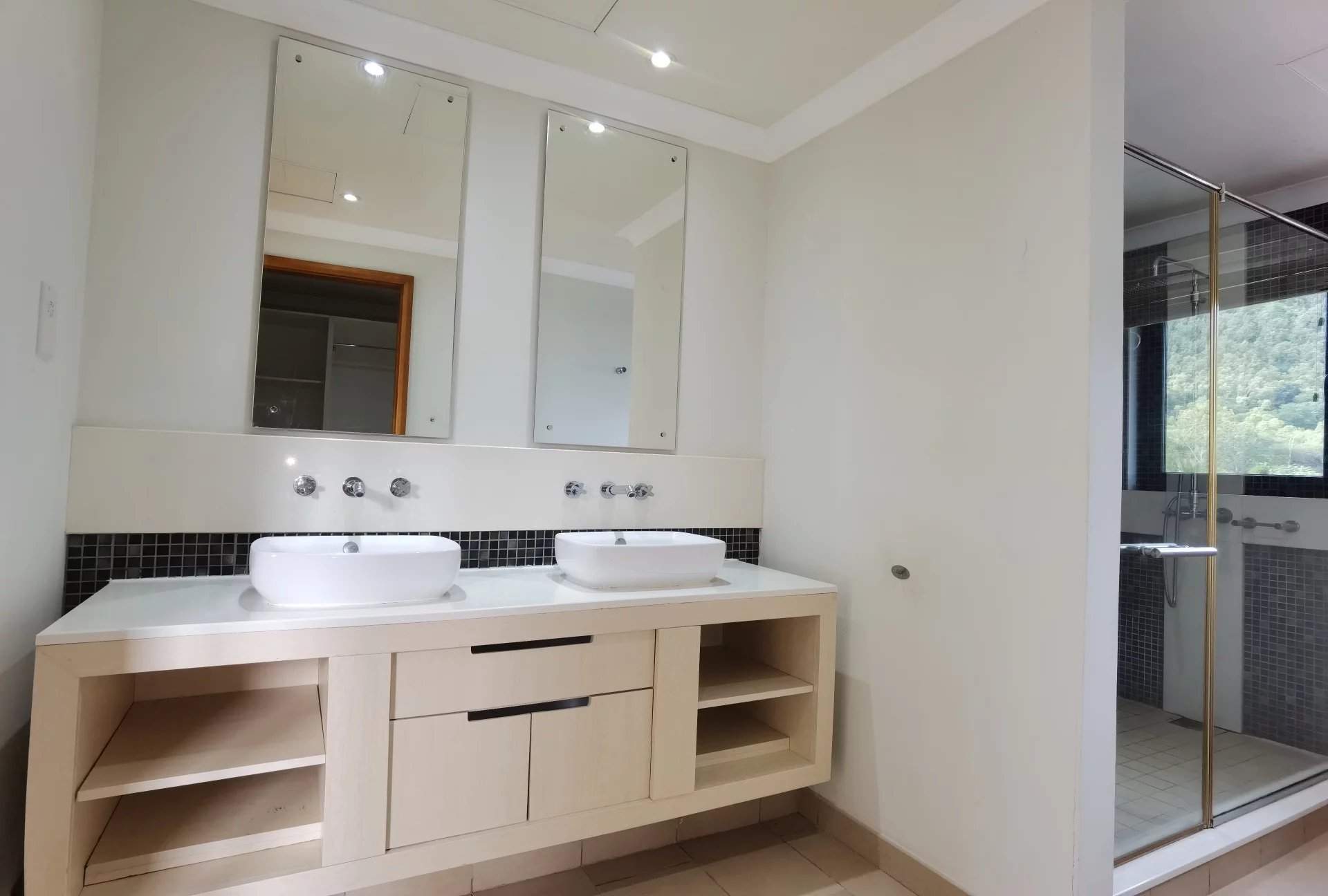 Rivière Noire  - Villa 4 Bedrooms - picture 15