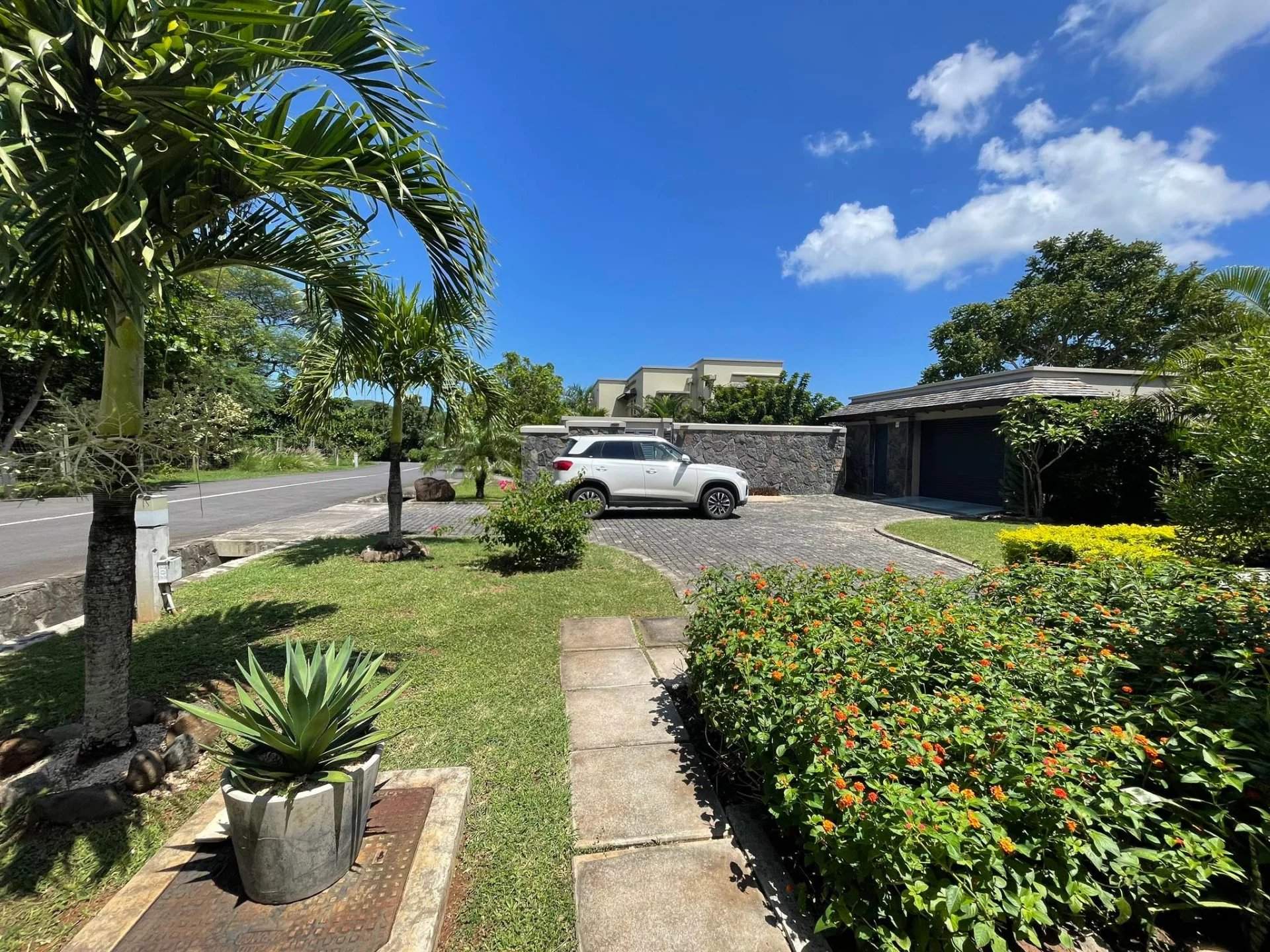 Rivière Noire  - Villa 9 Pi&egrave;ces 4 Chambres - picture 16