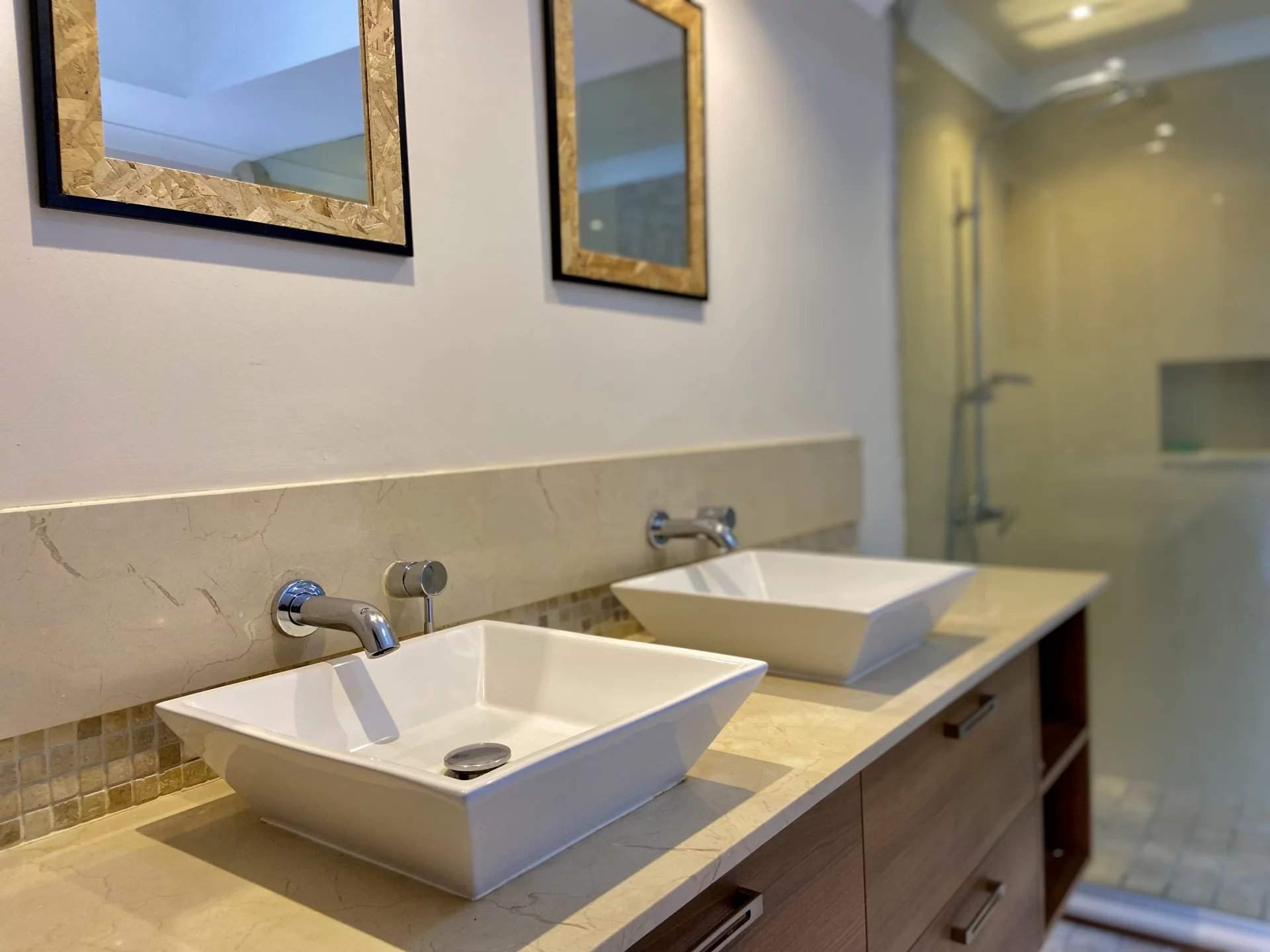 Rivière Noire  - Villa 6 Bedrooms - picture 12