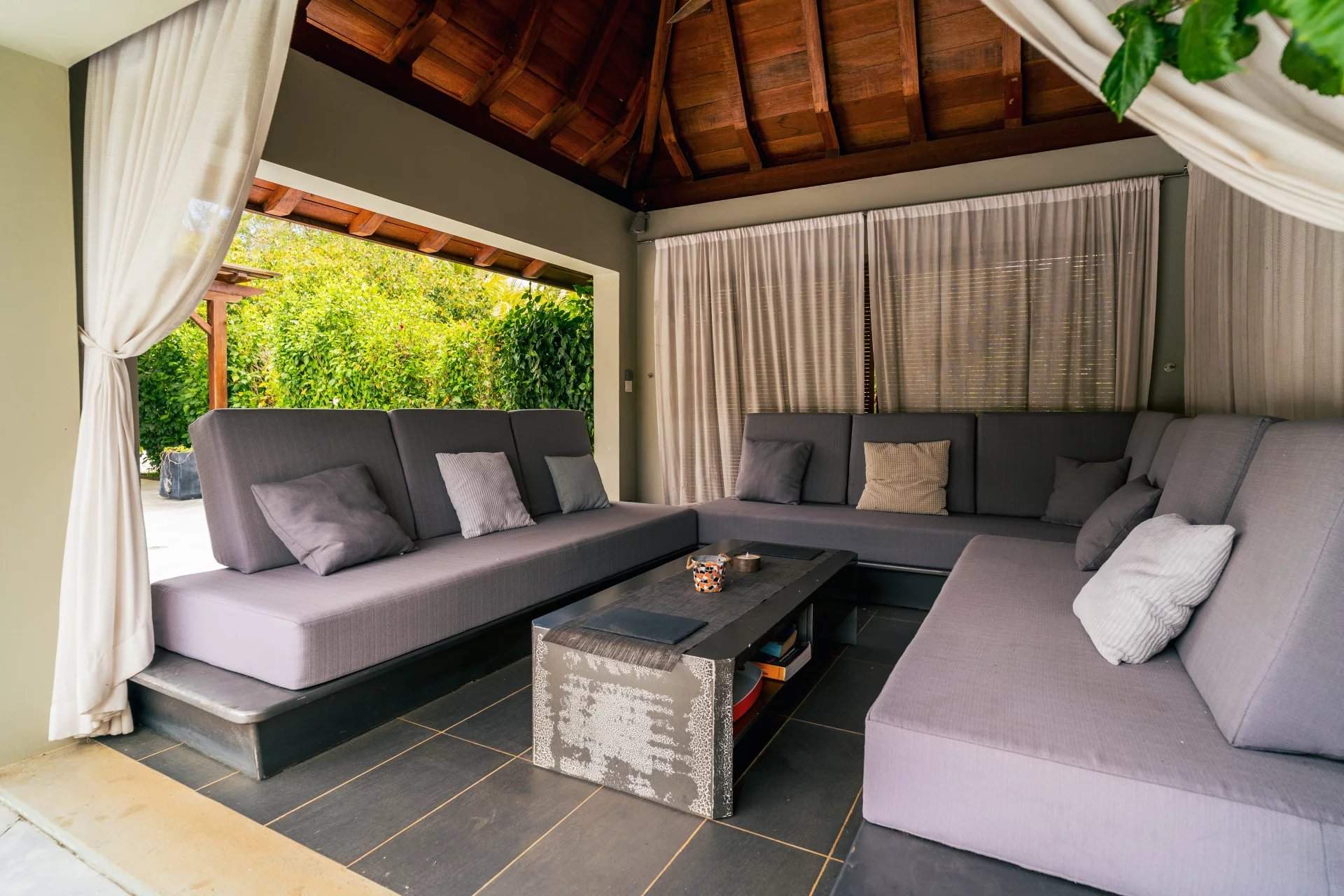 Rivière Noire  - Villa 13 Pi&egrave;ces 4 Chambres - picture 12