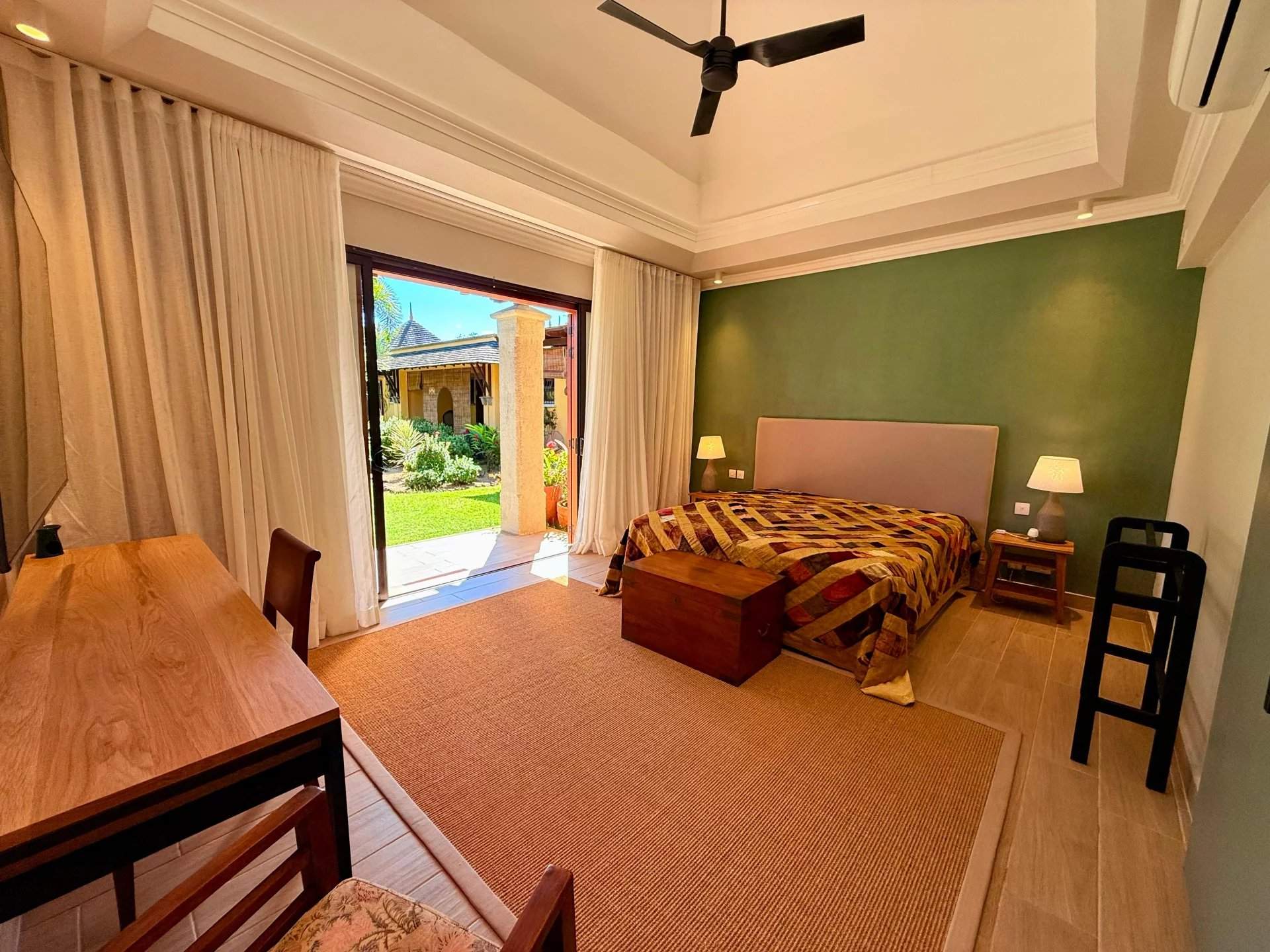 Tamarin  - Villa 5 Bedrooms - picture 12