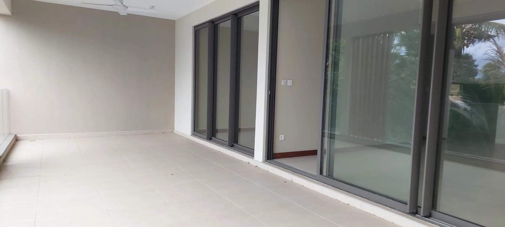 Grand Baie  - Apartment 2 Bedrooms - picture 3