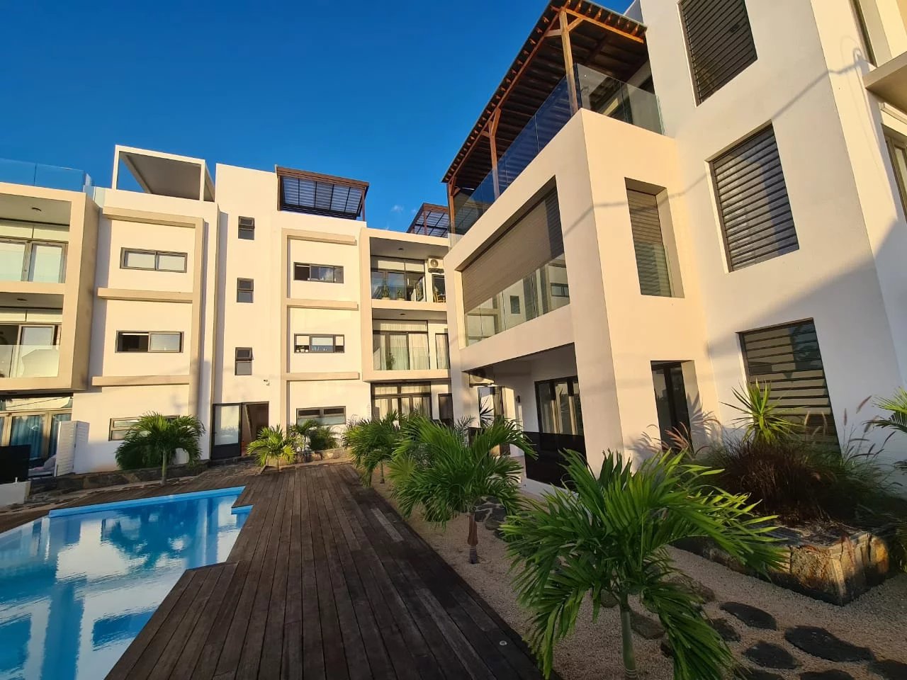 Tamarin  - Penthouse 3 Bedrooms - picture 2