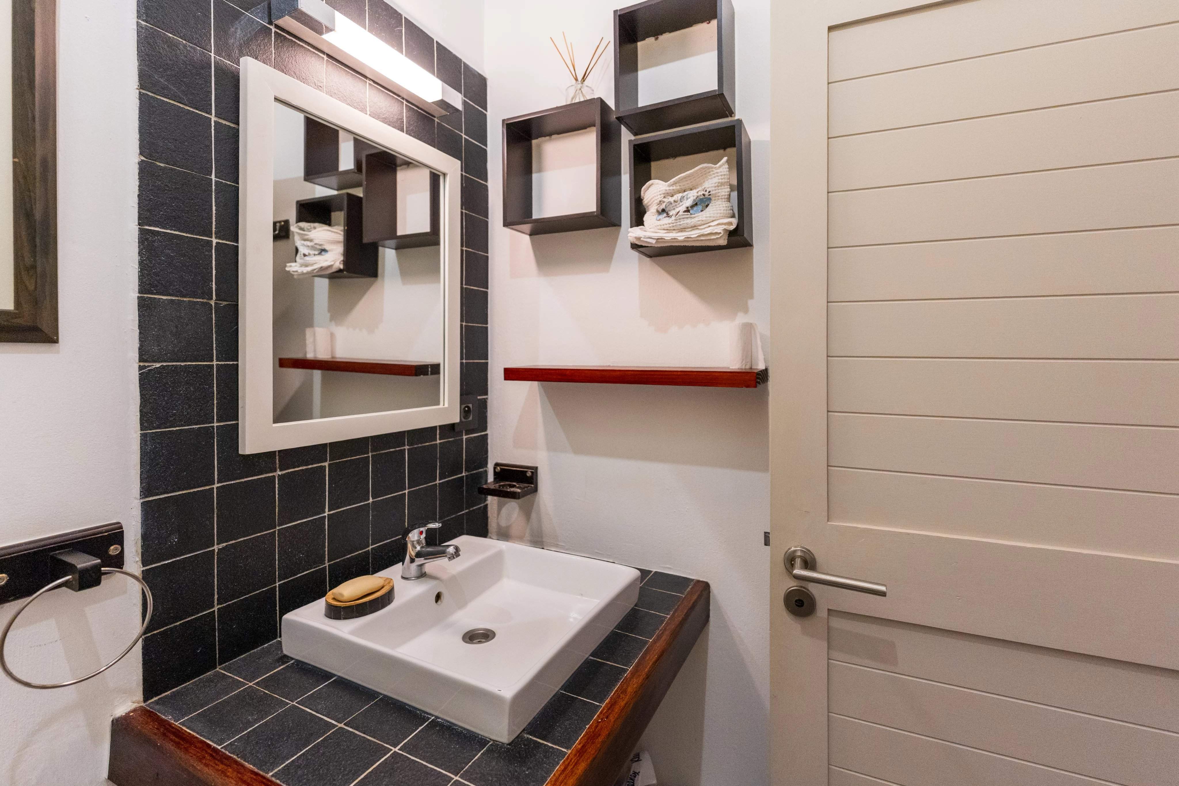 Belle Mare  - Propriété 6 Pi&egrave;ces 5 Chambres - picture 15