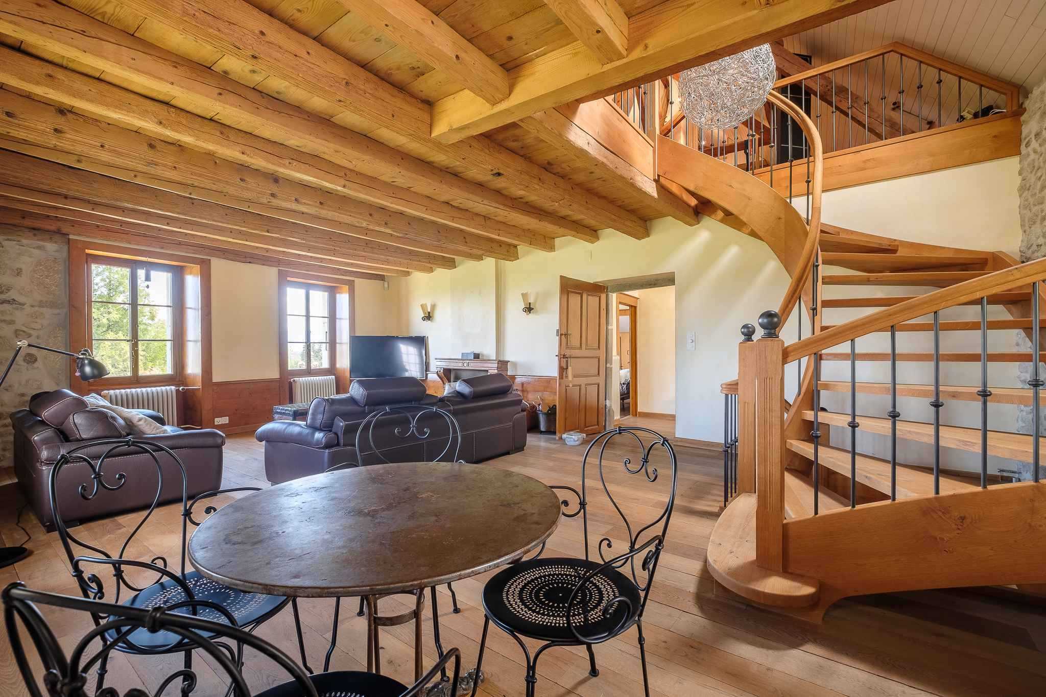 Satigny  - House 9 Bedrooms