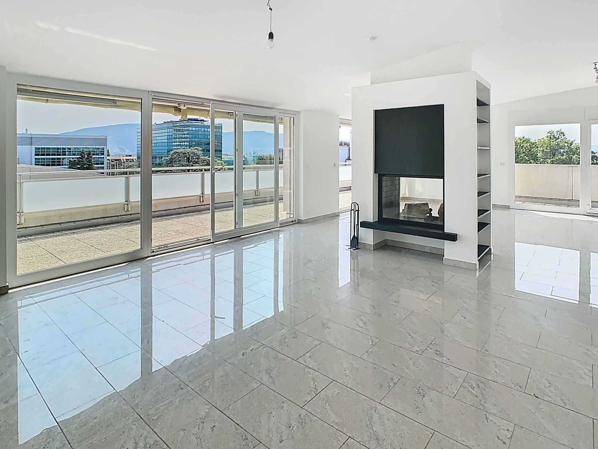 Petit-Saconnex  - Attic 4 Bedrooms