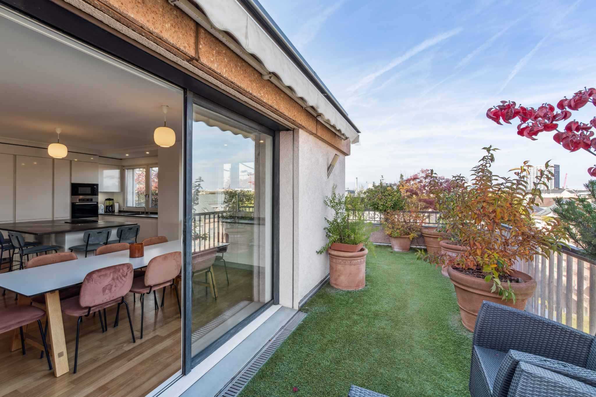 Carouge GE  - Attic 3 Bedrooms