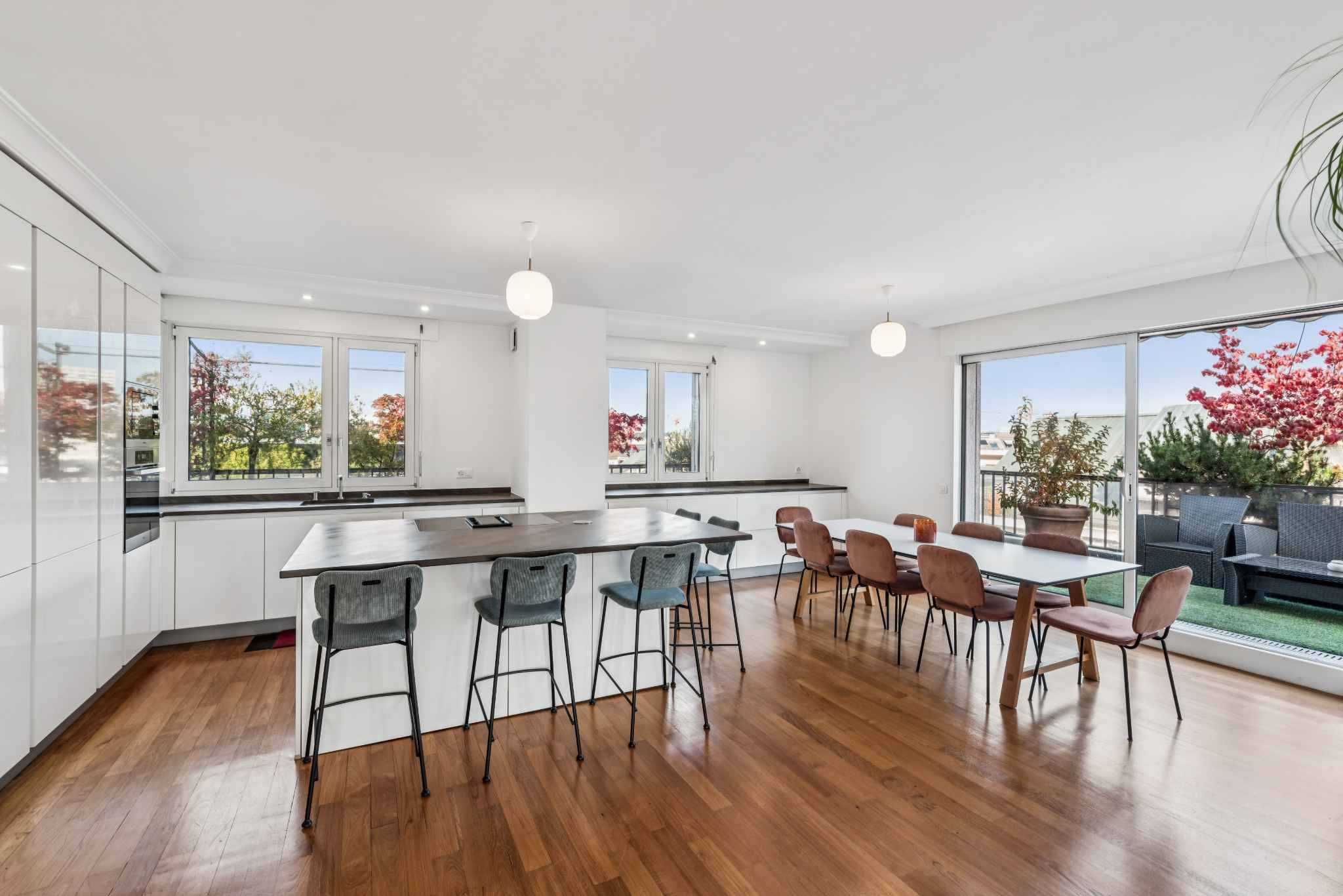 Carouge GE  - Attic 3 Bedrooms