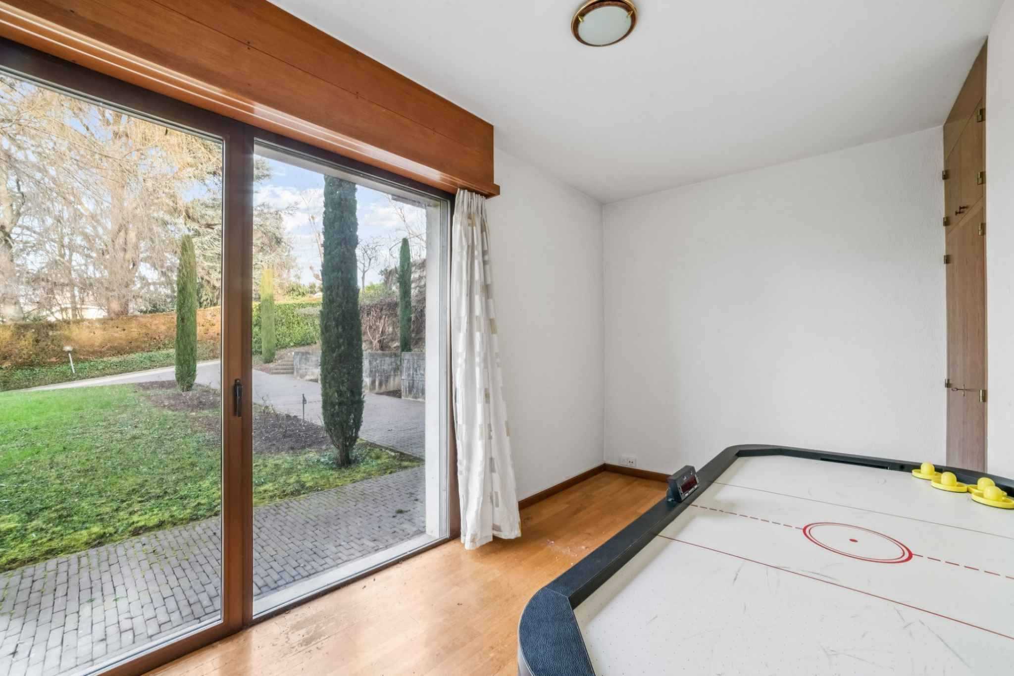 Anières  - Maison 9.0 Pi&egrave;ces 5 Chambres