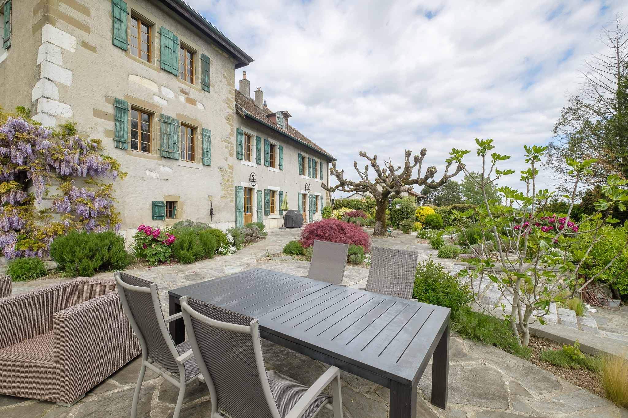 Satigny  - House 9 Bedrooms - picture 11