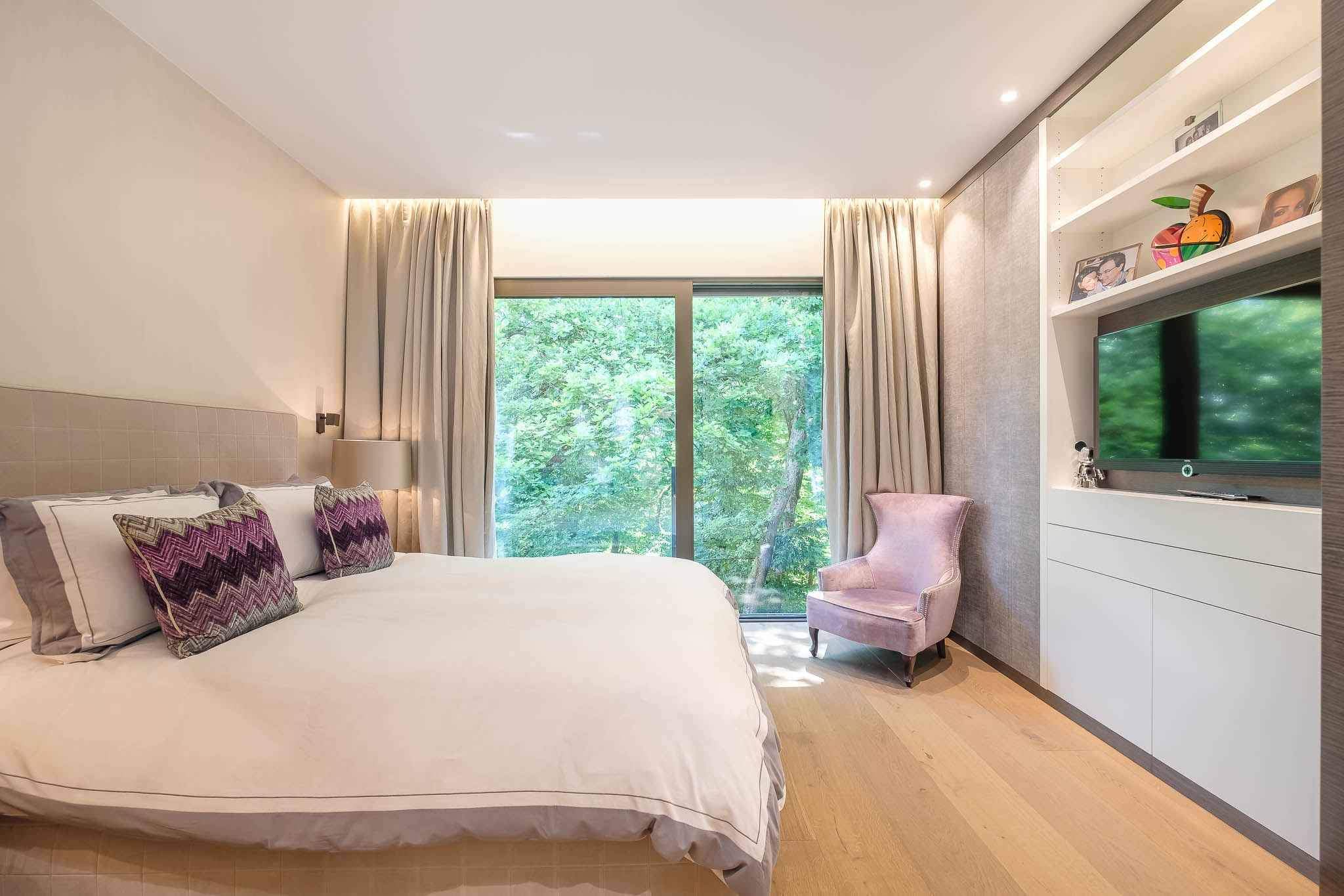 Conches  - Attic 4 Bedrooms - picture 9