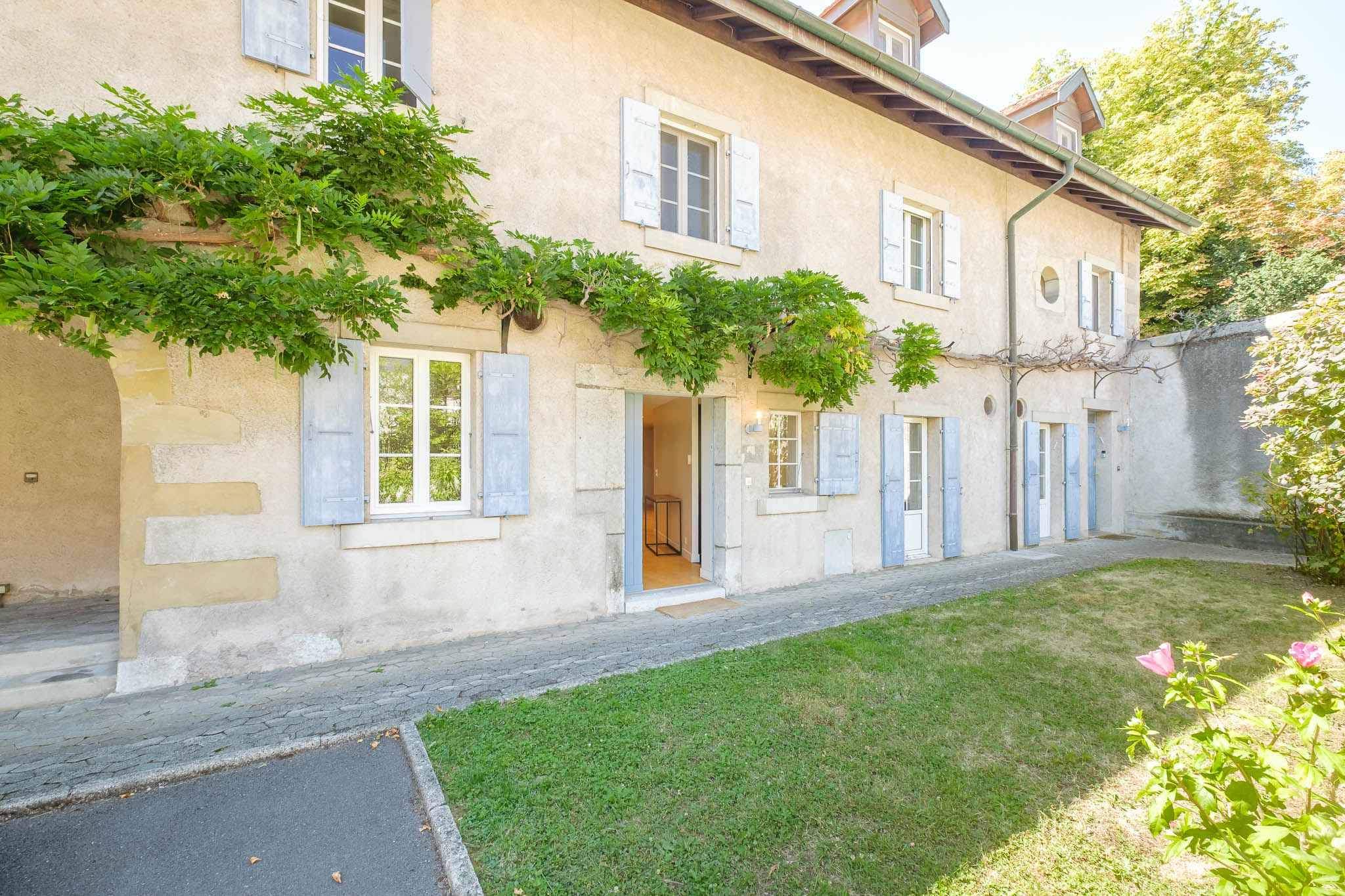 Vandoeuvres  - House 5 Bedrooms - picture 1