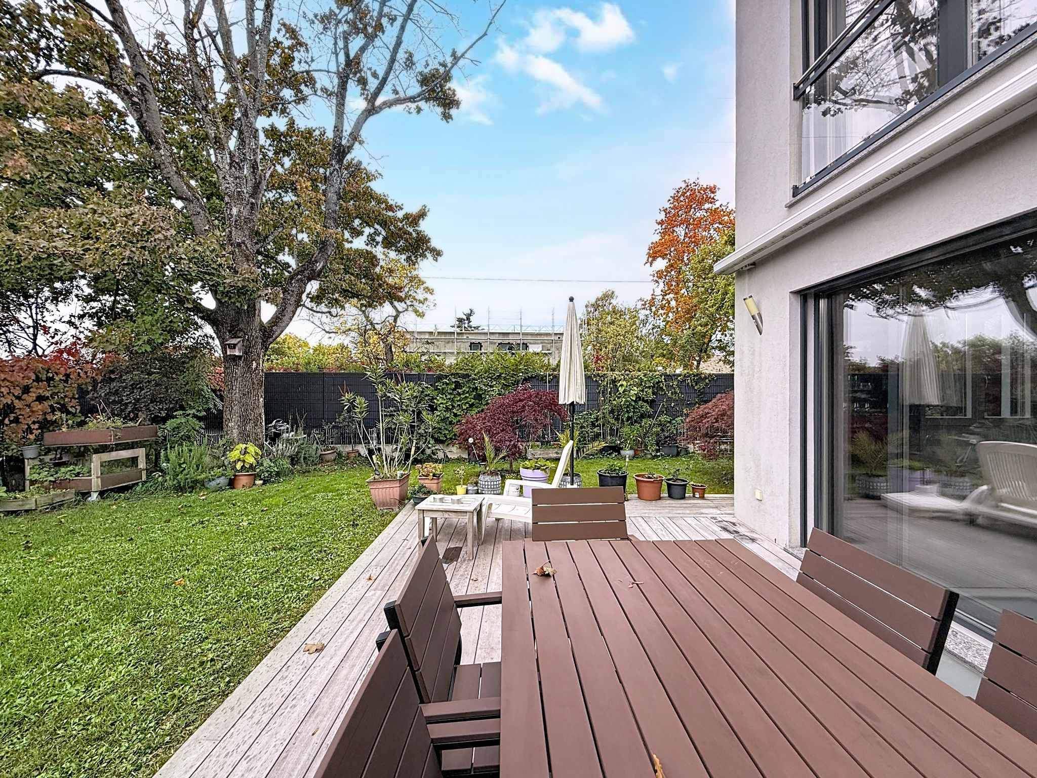 Corsier GE  - Maison 6.0 Pi&egrave;ces 4 Chambres - picture 13