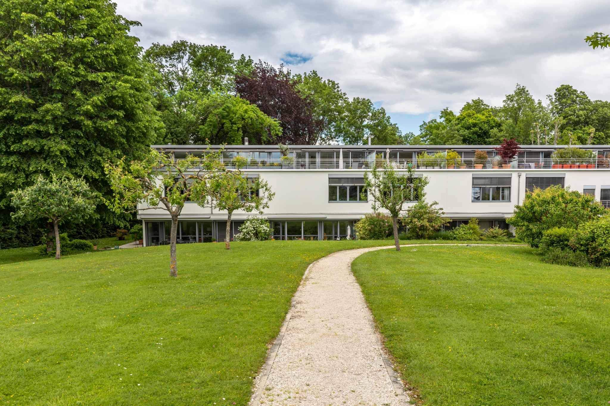 Troinex  - Apartment 4 Bedrooms - picture 11