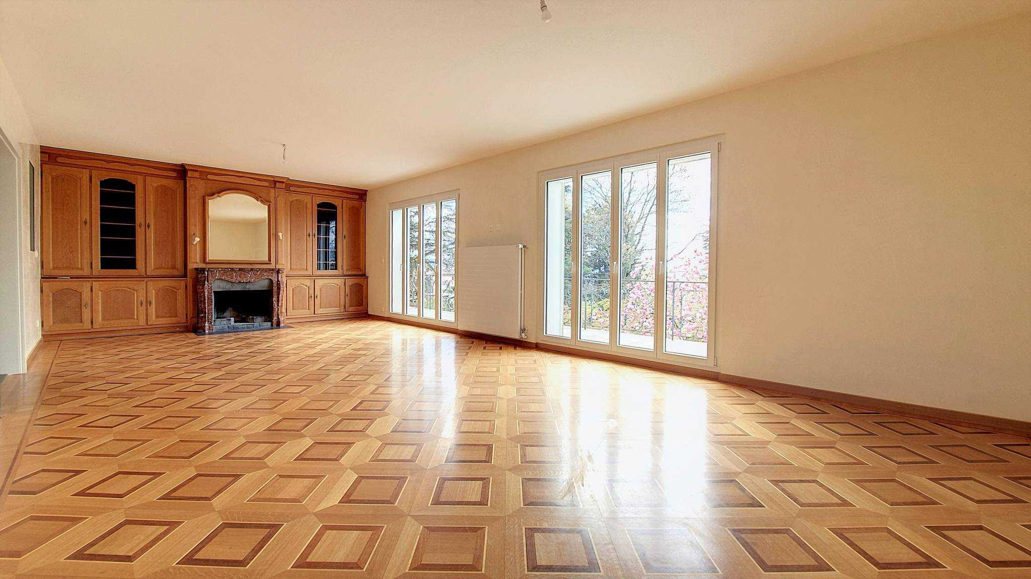 Le Mont-sur-Lausanne  - House 7 Bedrooms