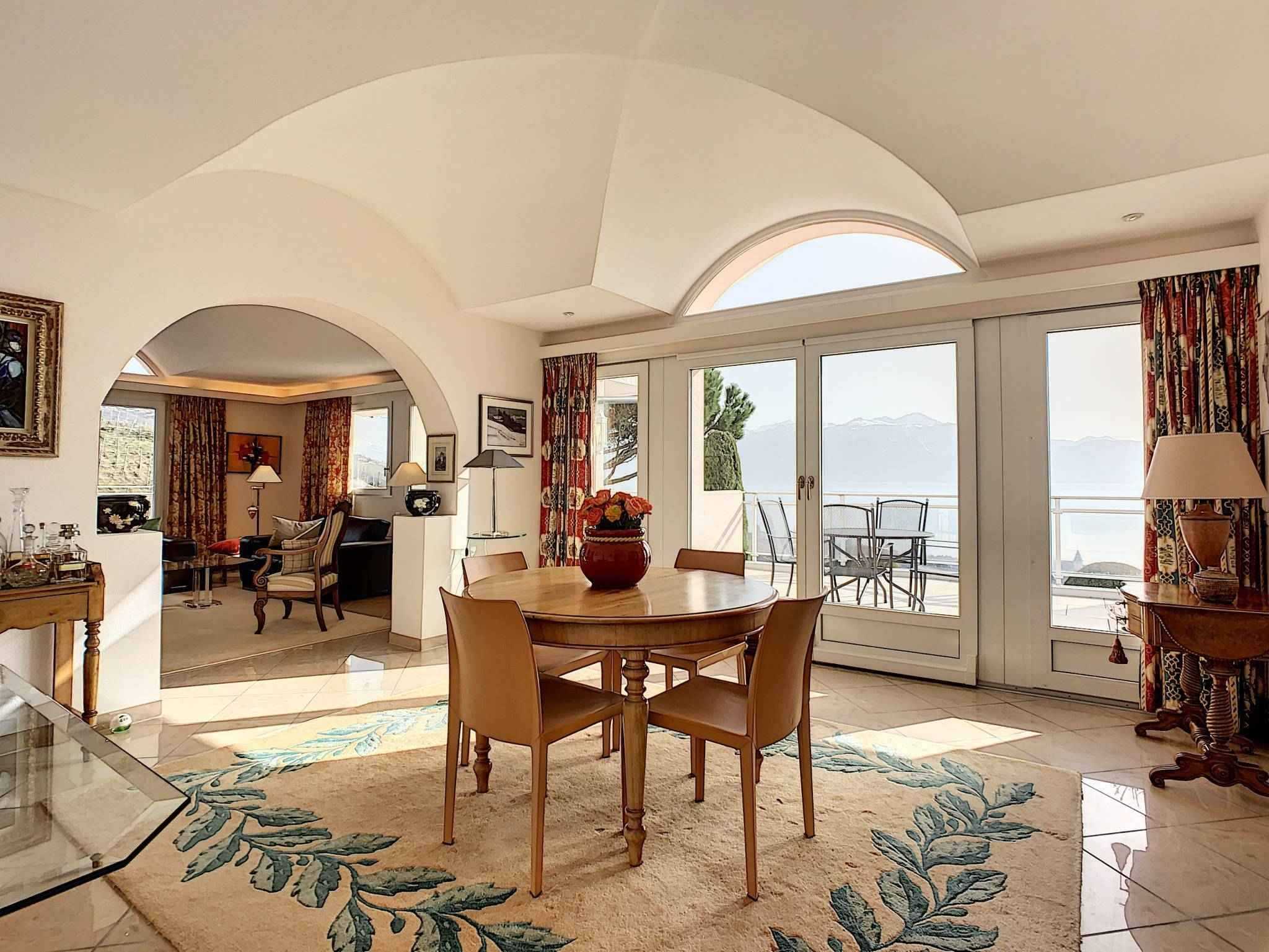 Lutry  - House 6 Bedrooms