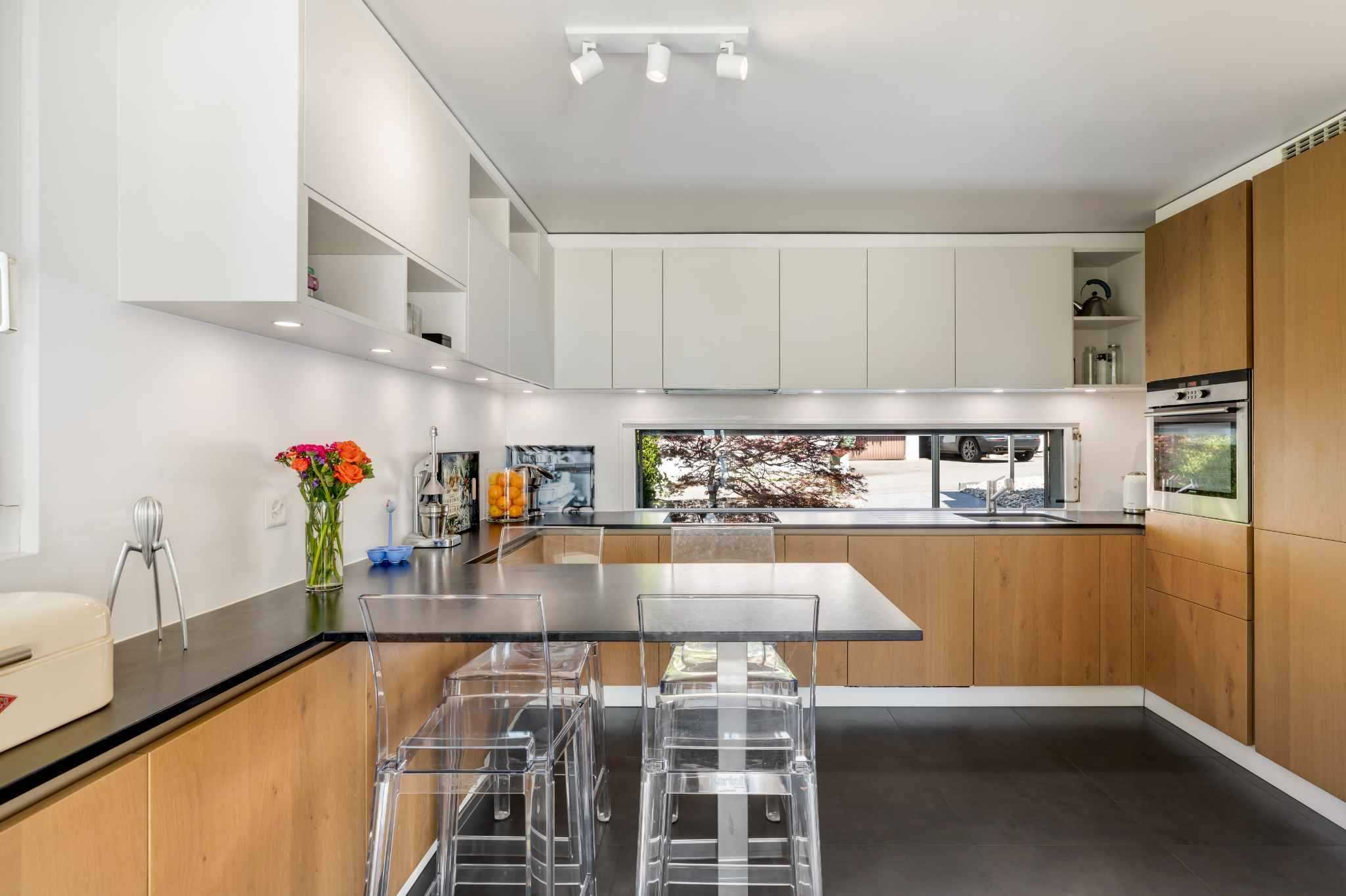 Lutry  - House 7 Bedrooms