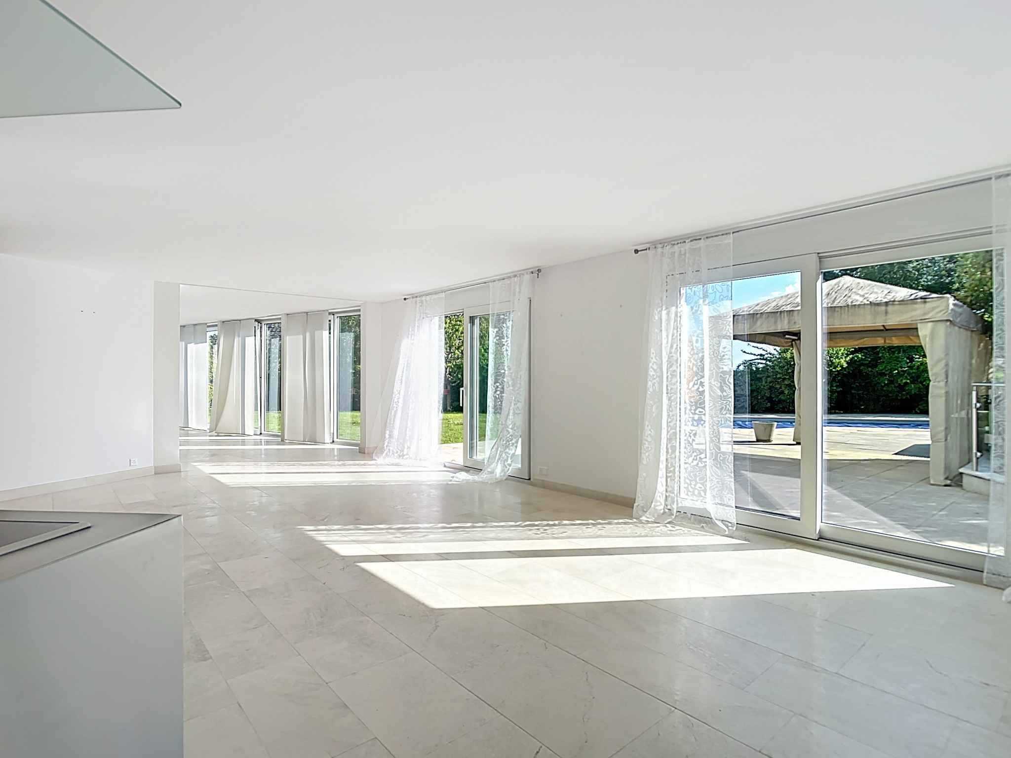 Le Mont-sur-Lausanne  - House 6 Bedrooms