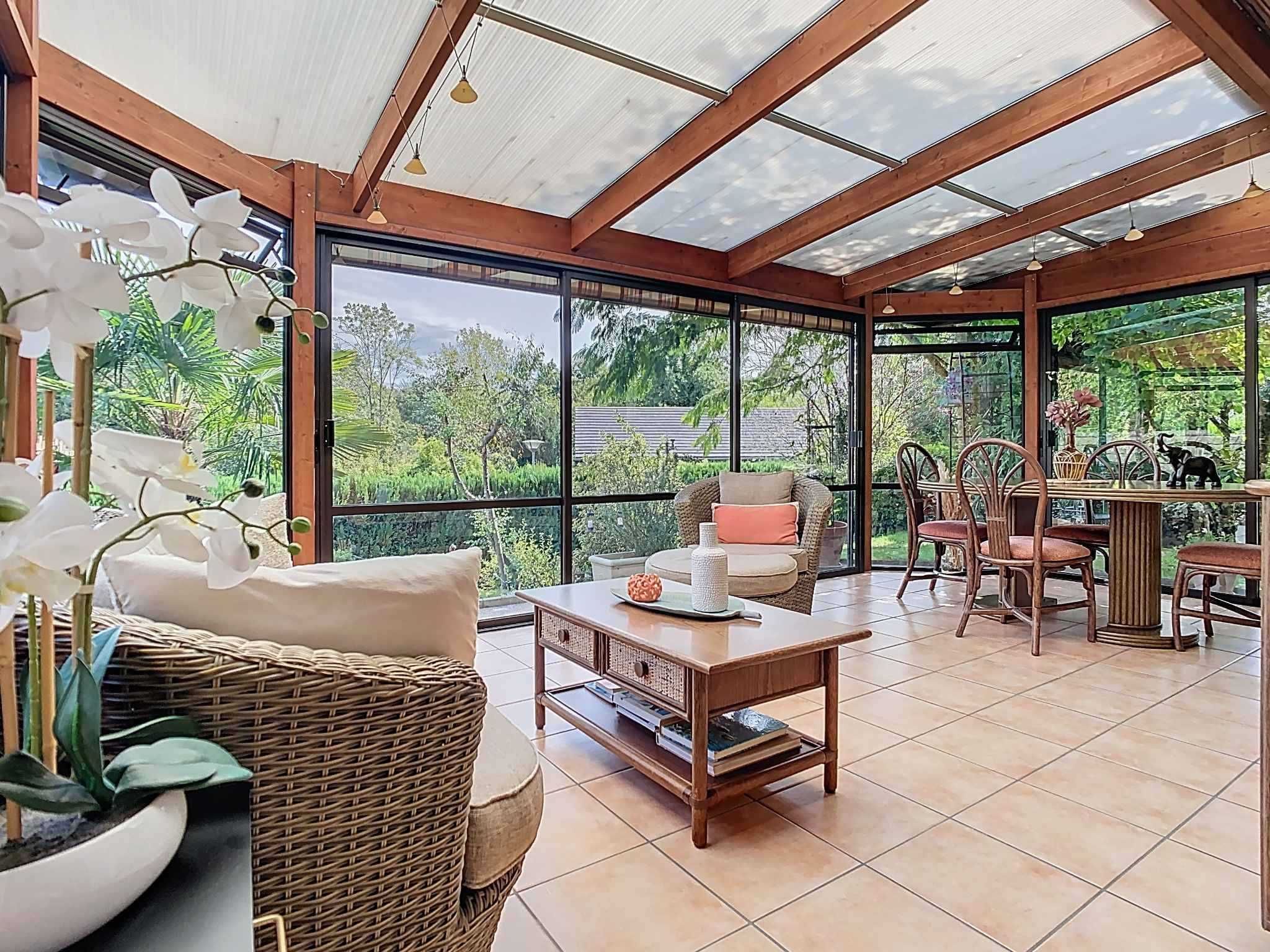 Crissier  - House 4 Bedrooms