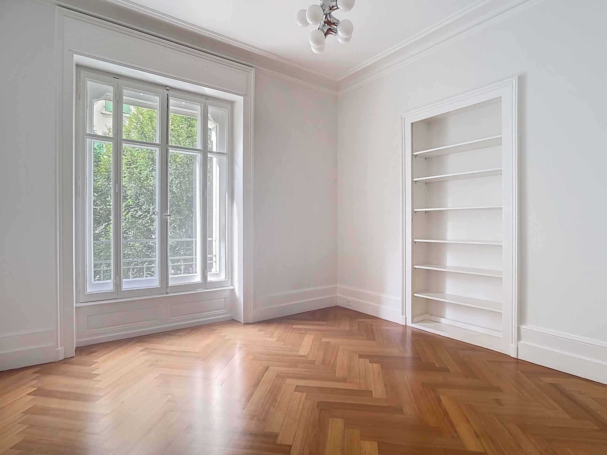 Lausanne  - Apartment 12 Bedrooms