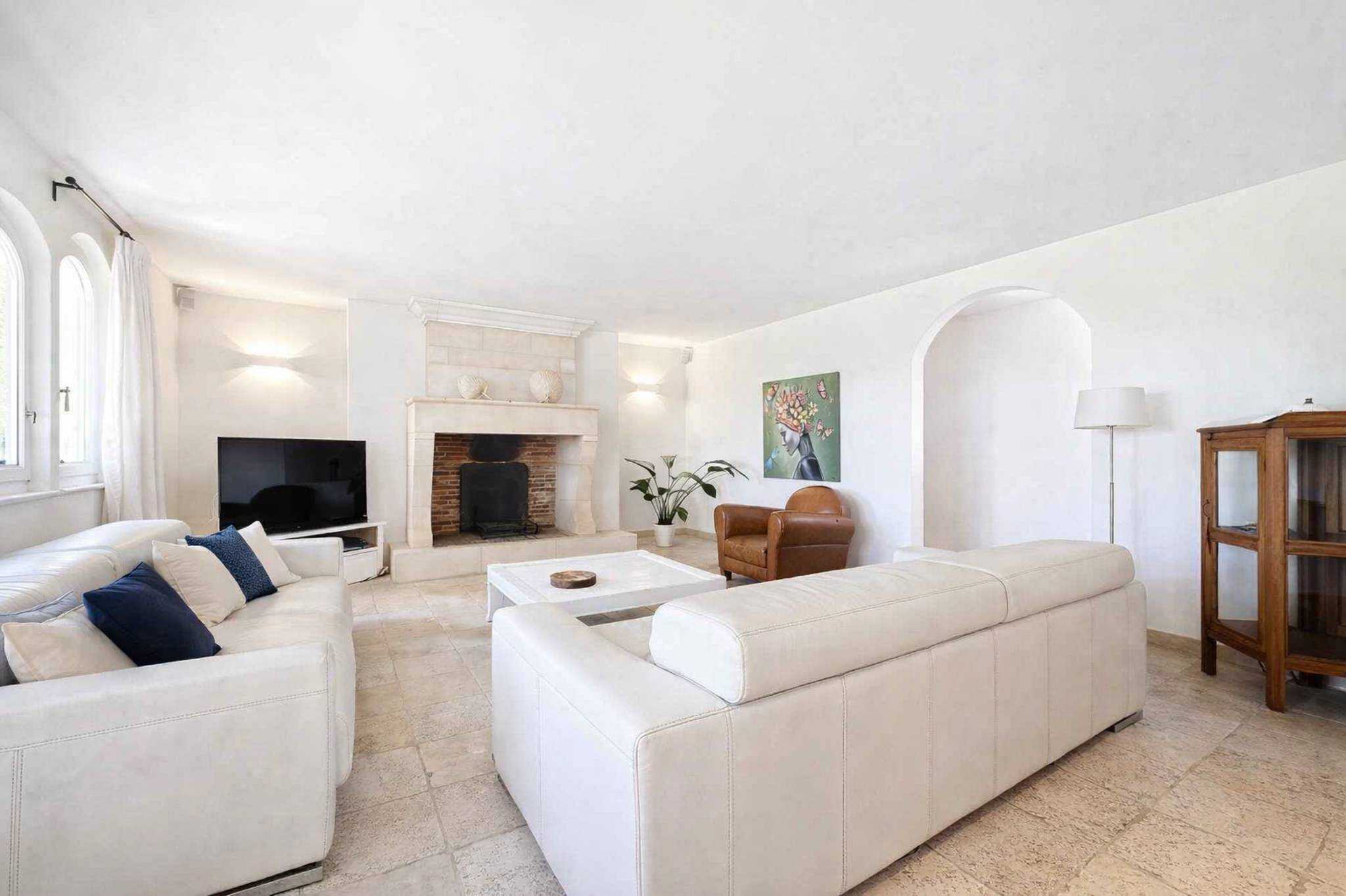 Jouxtens-Mézery  - Maison 7.5 Pi&egrave;ces 5 Chambres