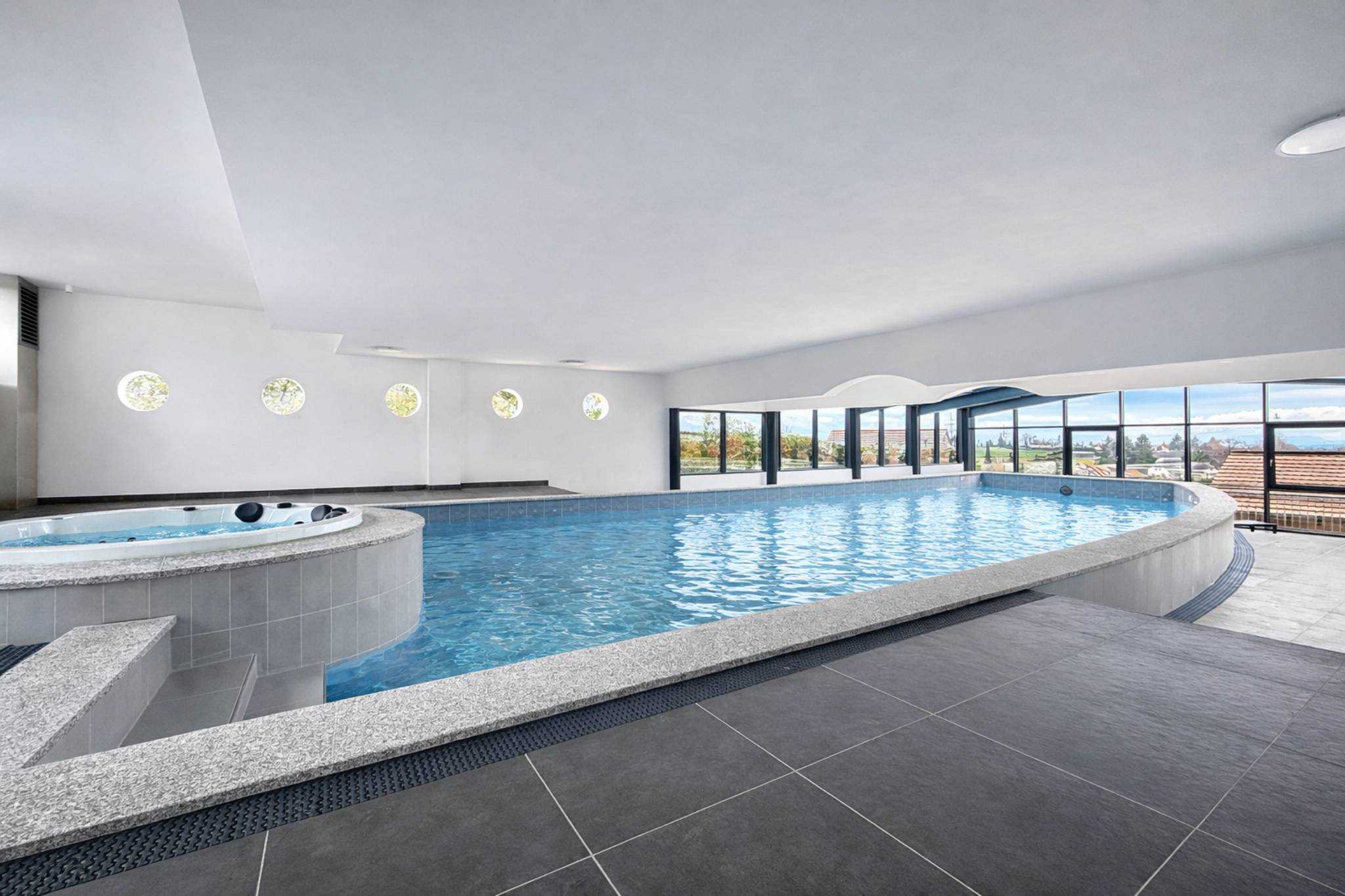 1029  - Maison 8.5 Pi&egrave;ces 5 Chambres