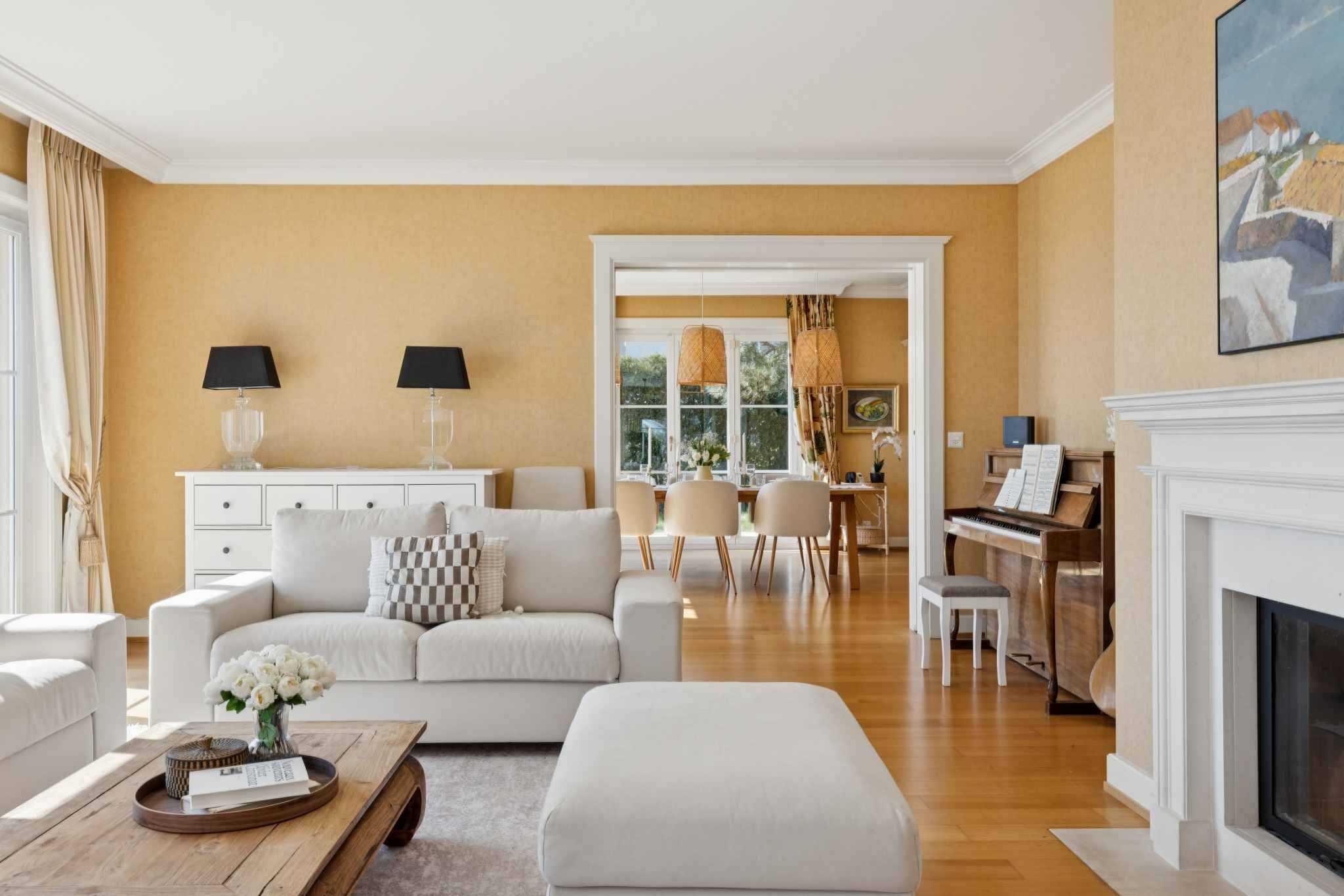 Lutry  - Maison 12.5 Pi&egrave;ces 9 Chambres