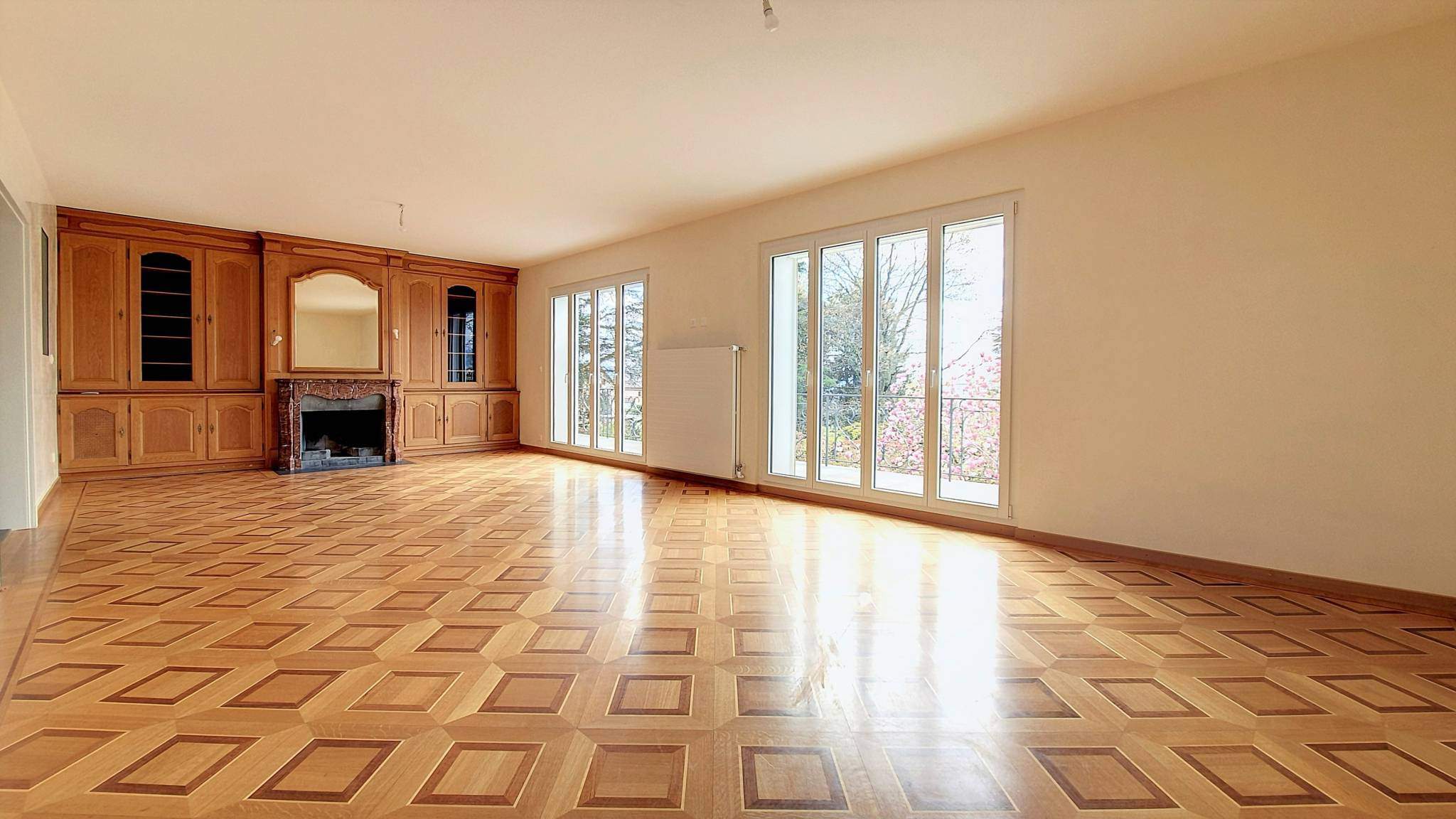 Le Mont-sur-Lausanne  - House 7 Bedrooms - picture 2