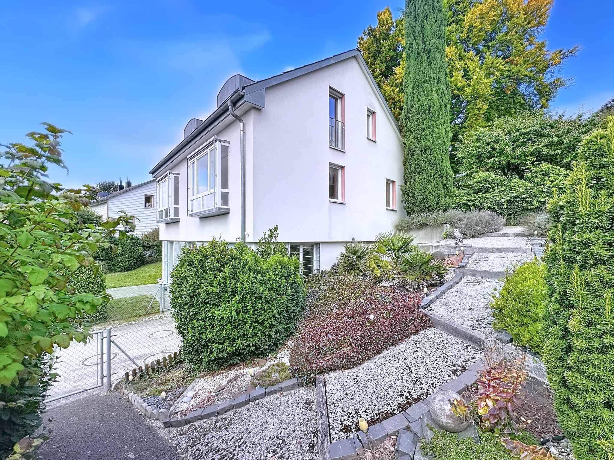 Bussigny-près-Lausanne  - House 5 Bedrooms - picture 1