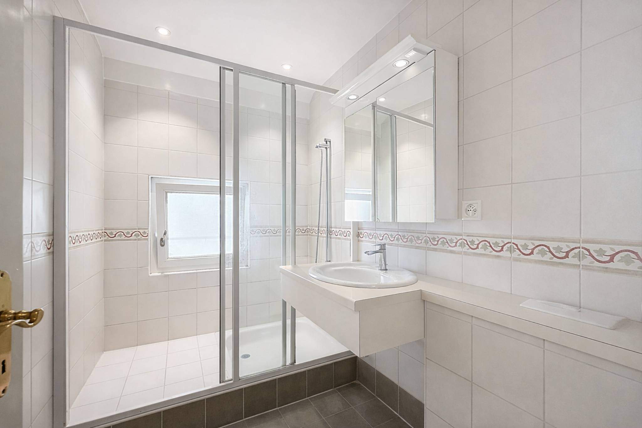 Lutry  - Maison 12.5 Pi&egrave;ces 9 Chambres - picture 15