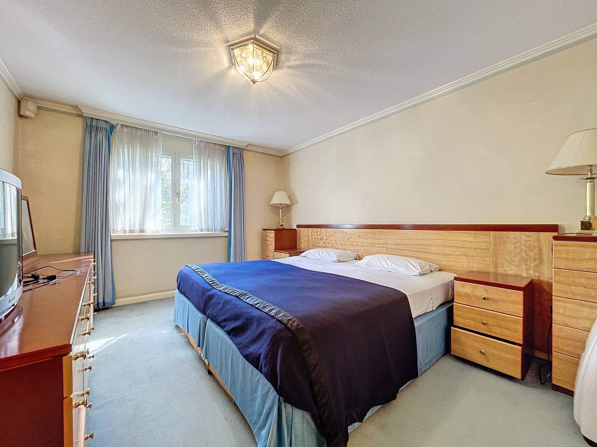 Villeneuve  - Apartment 8 Bedrooms - picture 9