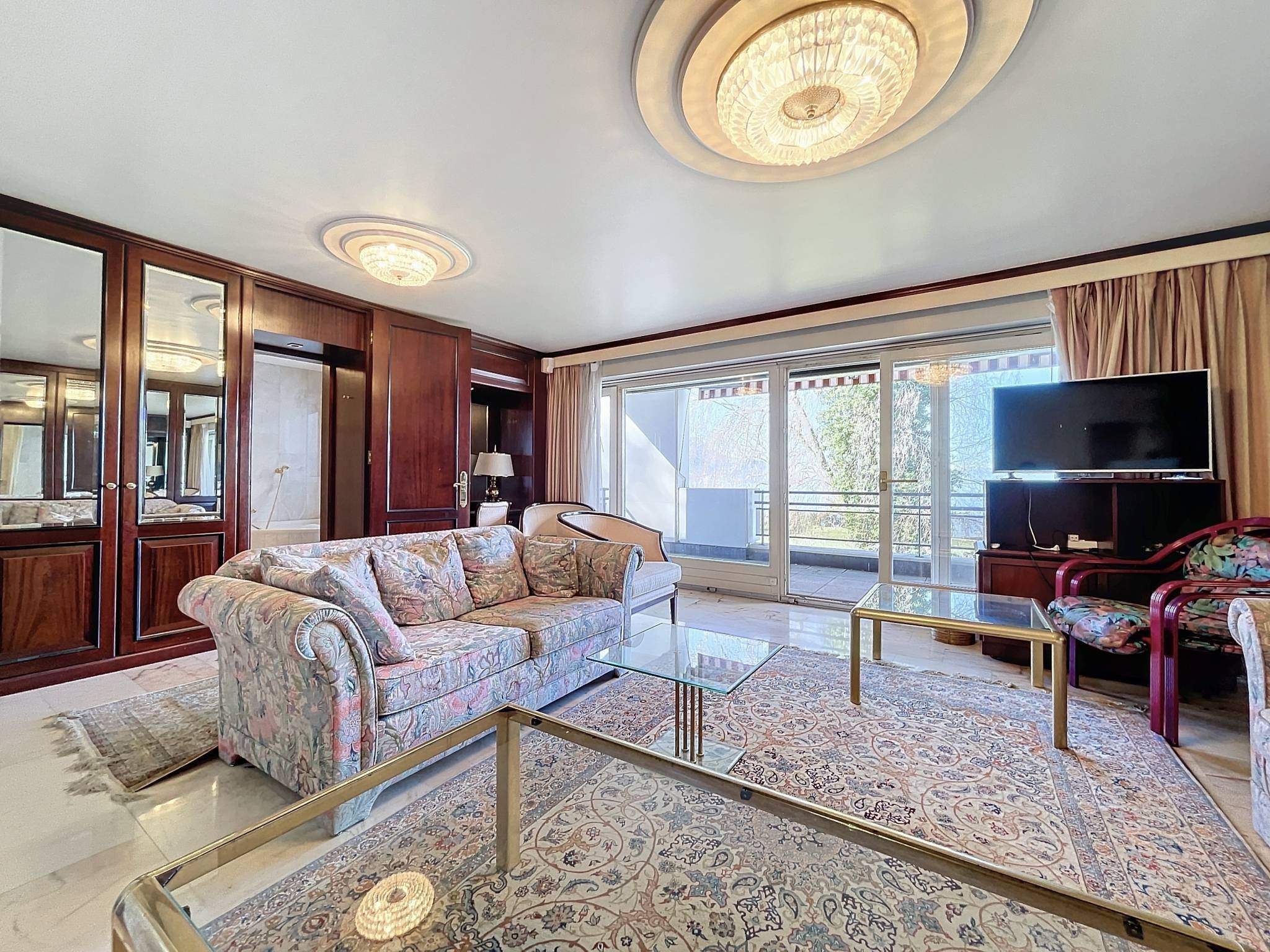 Villeneuve  - Apartment 8 Bedrooms - picture 11