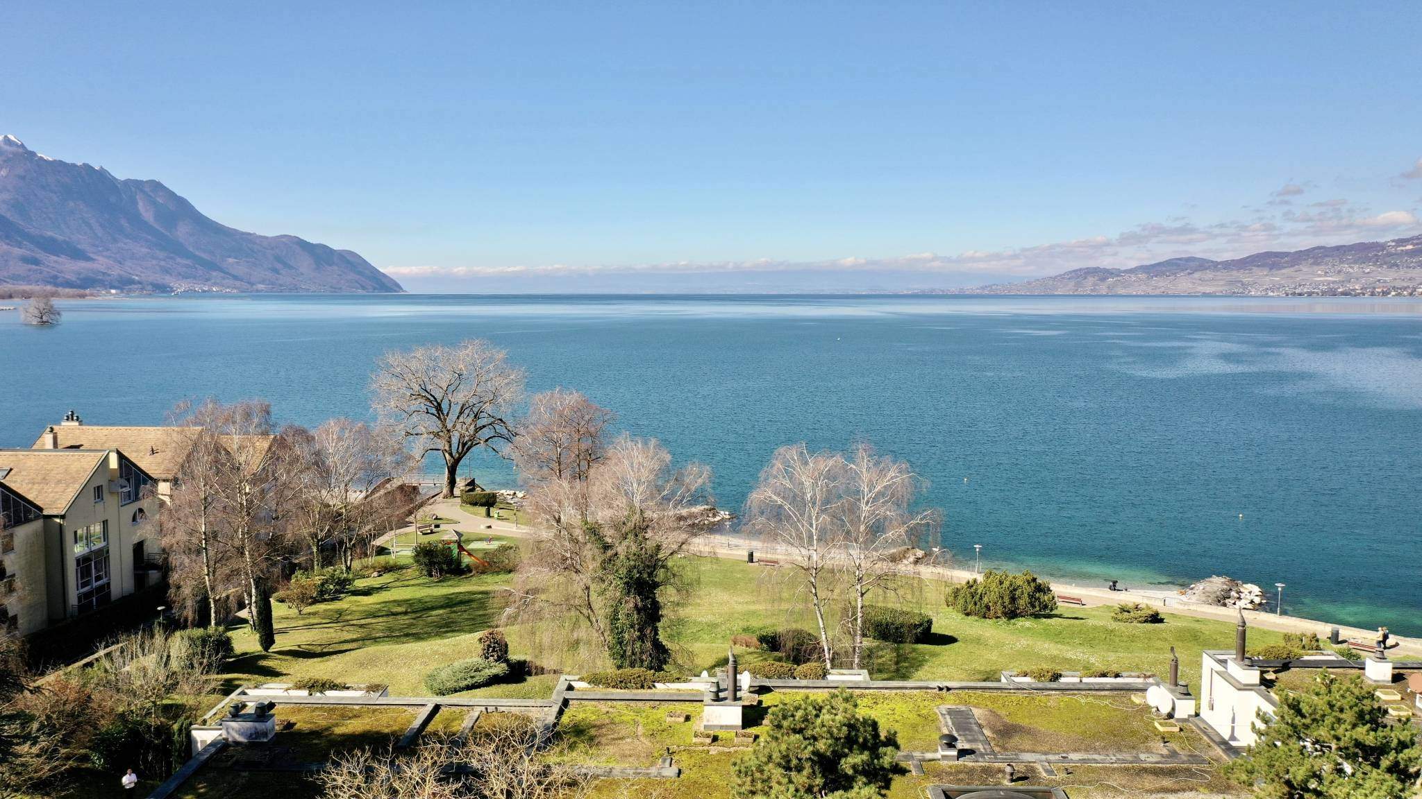 Villeneuve  - Apartment 8 Bedrooms - picture 4