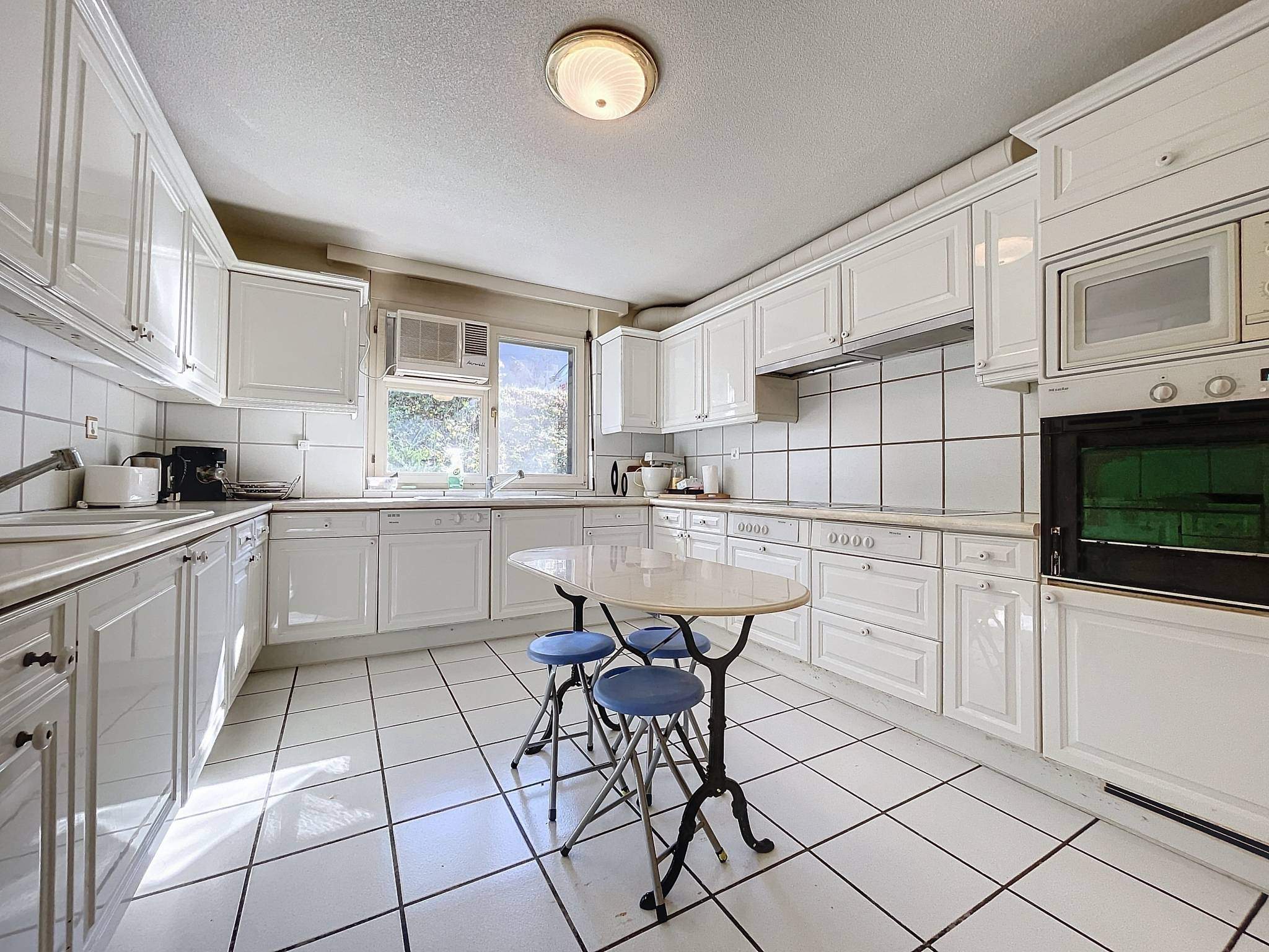 Villeneuve  - Apartment 8 Bedrooms - picture 5