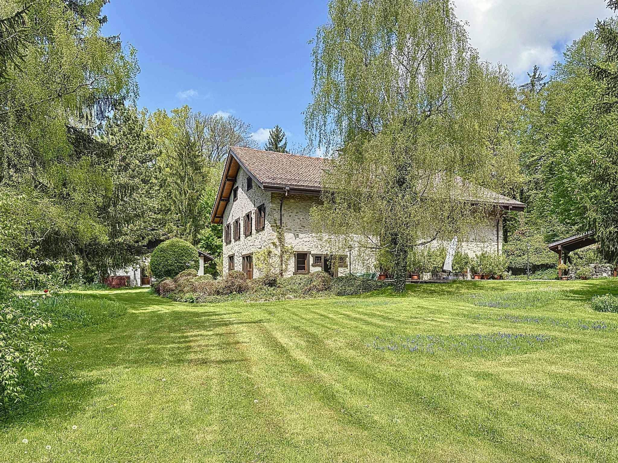 Attalens  - House 6 Bedrooms - picture 1